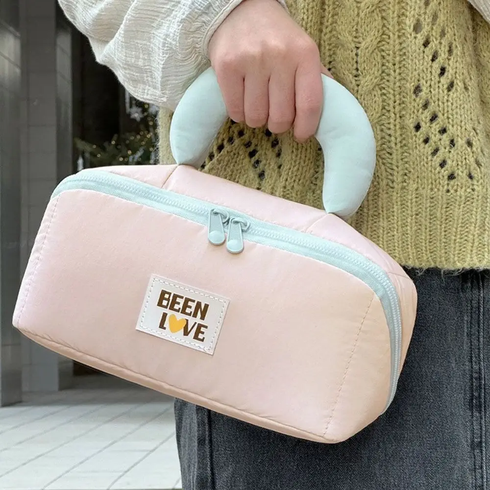 

Большая вместительная сумка для хранения подушек из сладкой ваты, перегородка с защитой от брызг воды, сумка для хранения косметики, двойная молния