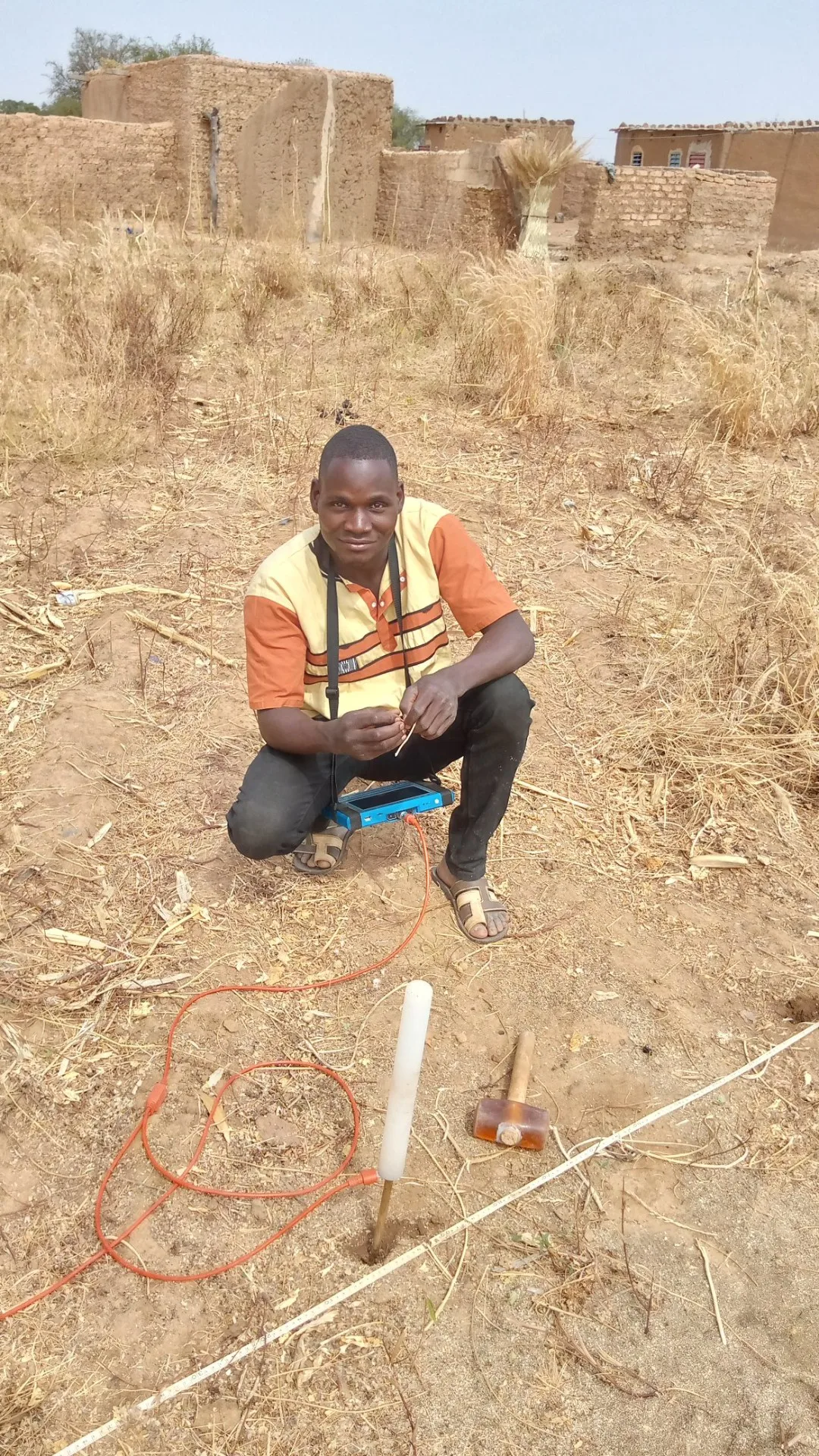 

PQWT TC500 Машина для обнаружения водяных скважин Оборудование для геофизических геофизических систем Детектор подземных вод