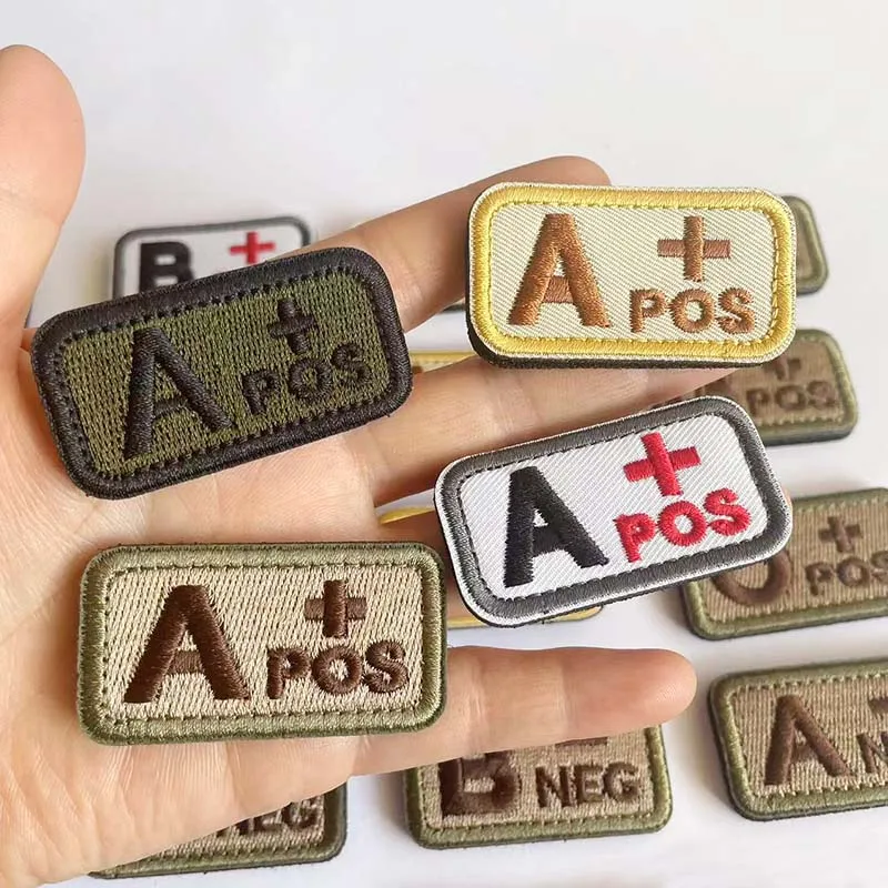 2 Stück Blutgruppen-Aufnäher A B O AB NEG POS, Klettverschluss, Kleidungsapplikation, Stickerei, Taktisches Emblem, Militäraufkleber für Mantel/Rucksack – Detail 2