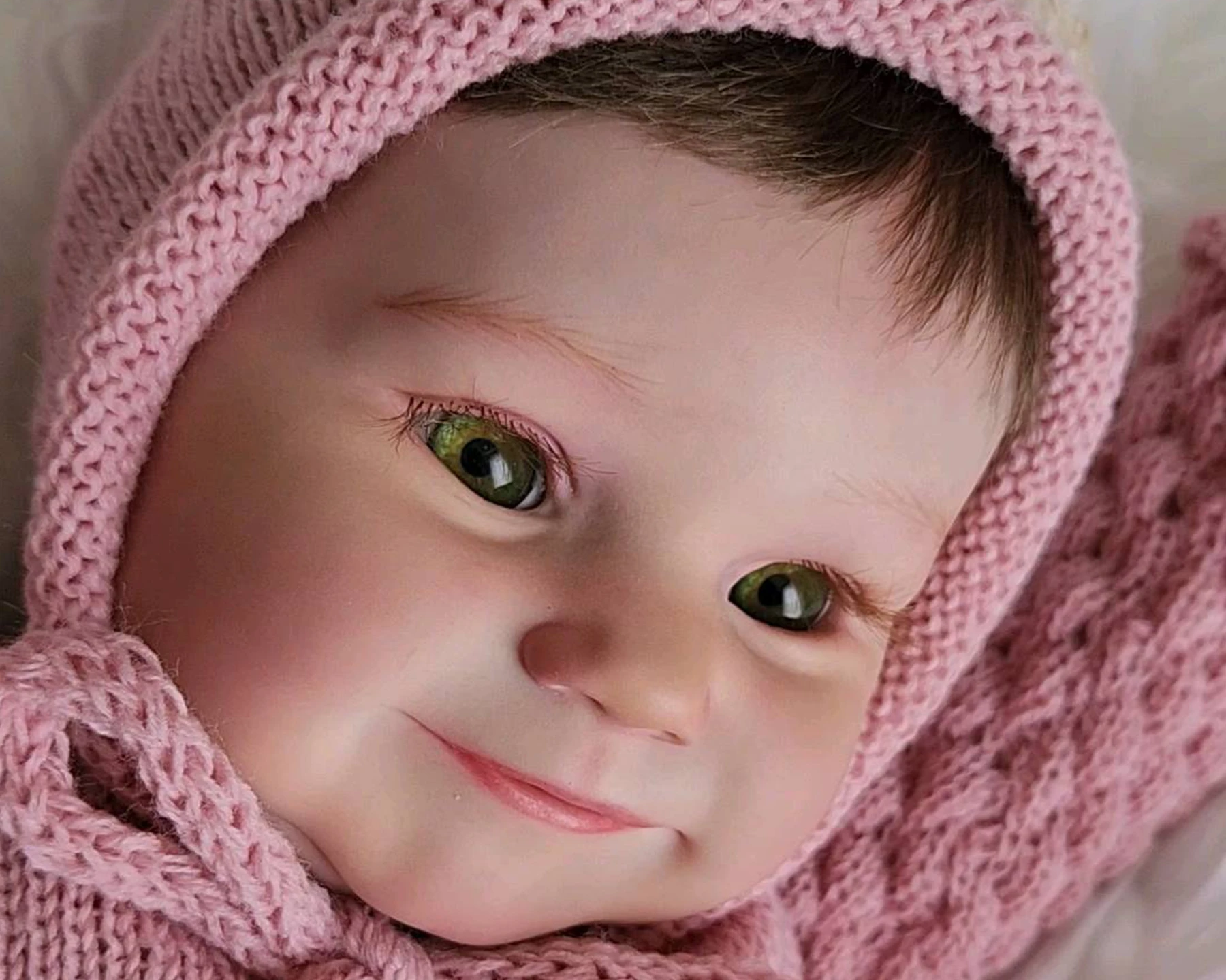 

24-дюймовая реалистичная мягкая кукла реборн Maddie для малышей, мягкая ткань, многослойная живопись, 3D кожа, волосы с корнем рук, видимые вены