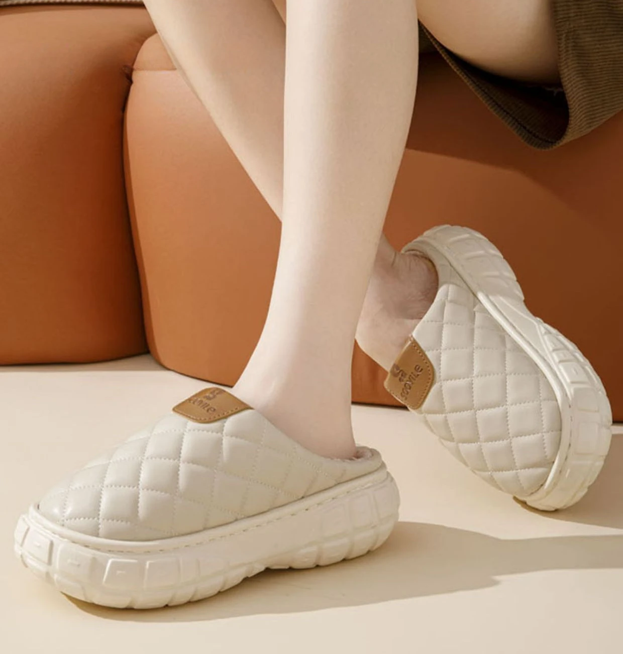 Unisex Garden Clogs Slippers Fur Lined Winter Walking Garden Shoes Warm Non-Slip Thick-bottomed Waterproof Cotton Slippers