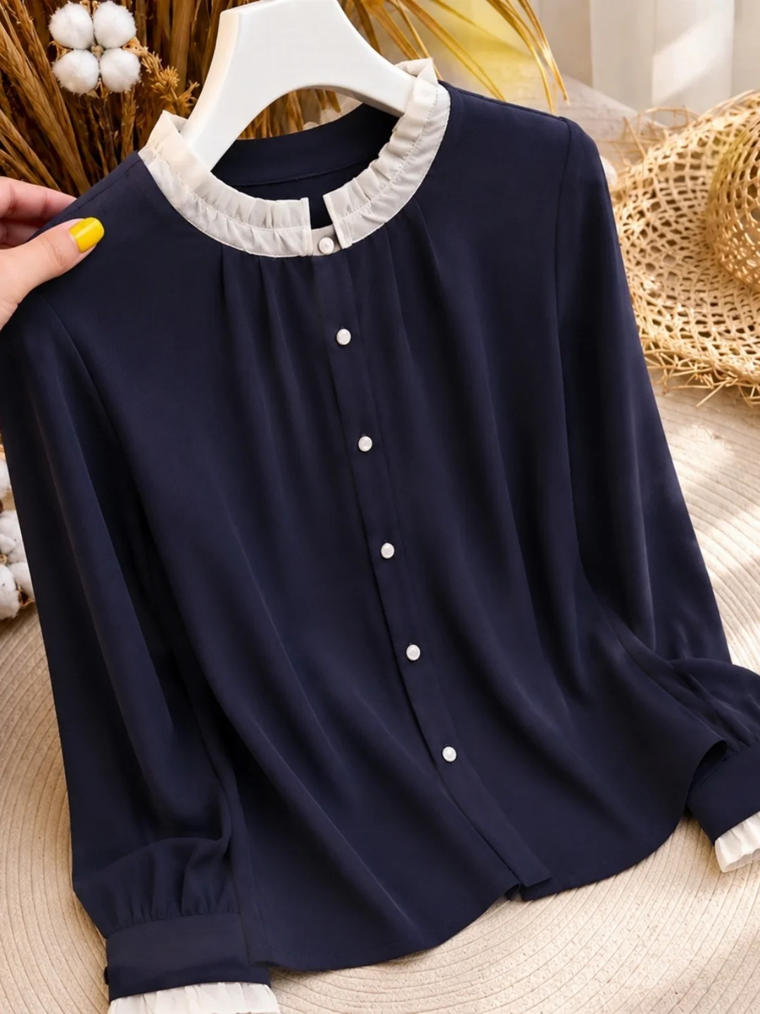 Fashionable Long Sleeve Shirt Single Button Color Block Design Korean Style Commute Wind Women's Premium Clothing Autumn 2026