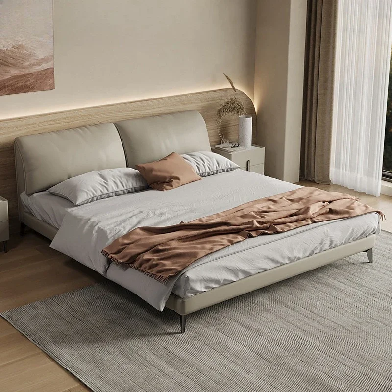 Bett aus Leder mit Elefantenohren