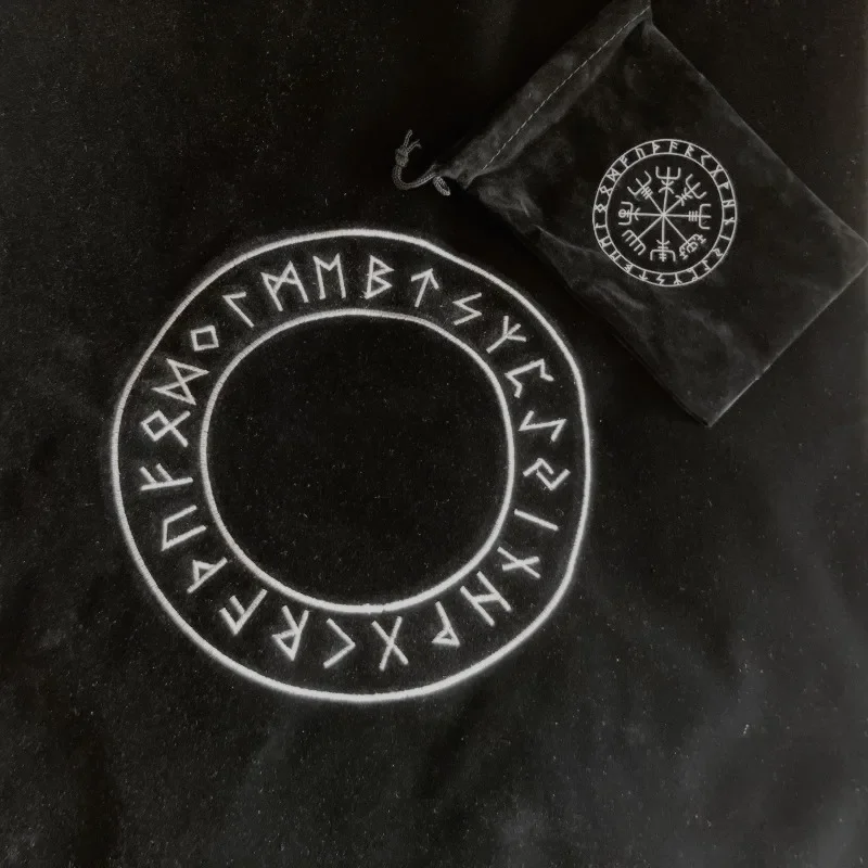 Nappe d'autel de voyage Straight Viking Rune, sac de charbon, lettrage noir, jeu de société, intor, signe d'amulette