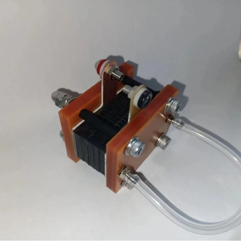 PEMFC Self-breathing Small Stack Fanless Teaching Aids for Display