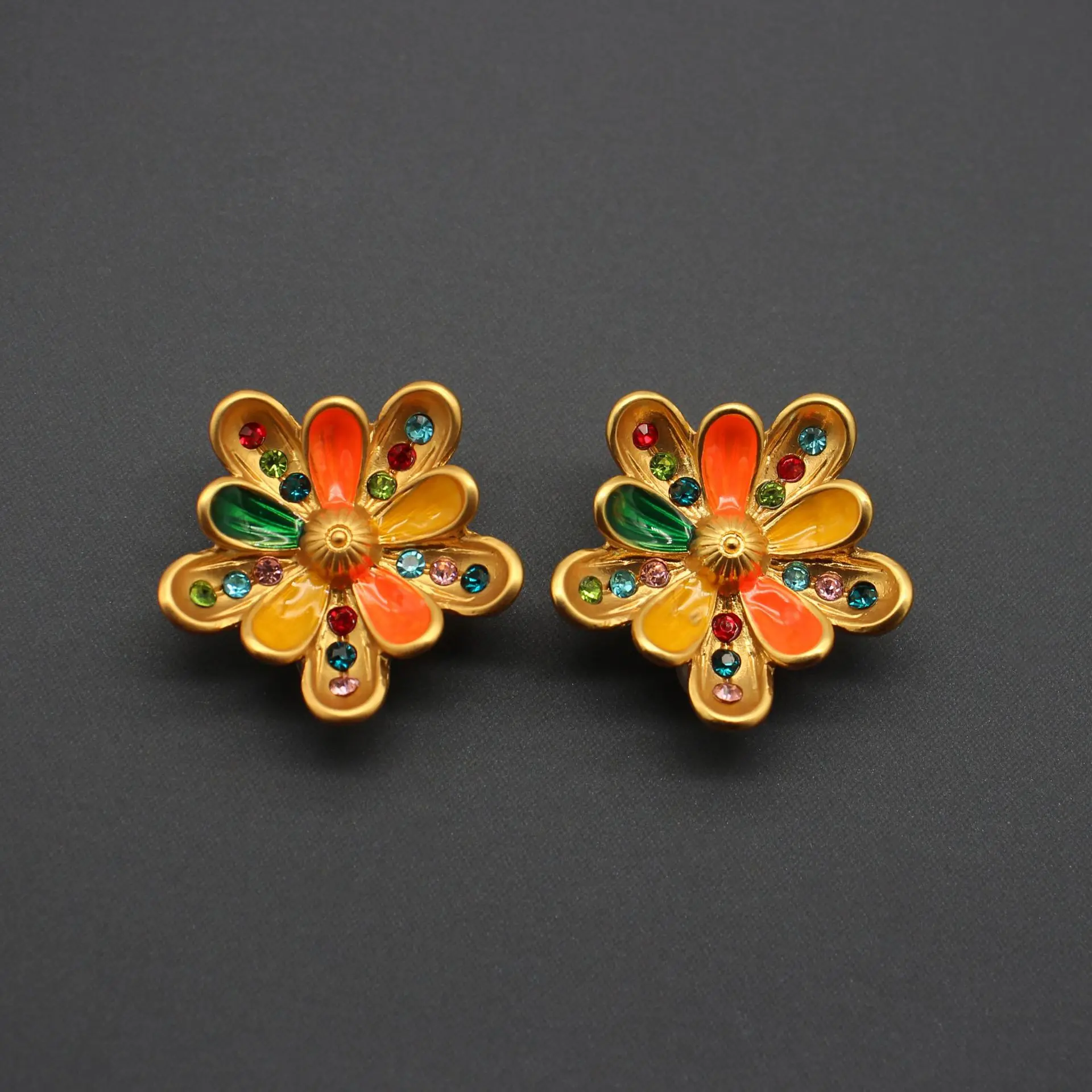 Vintage Flower Ear Clips Colorful Gemstone Earrings Flower Earrings No Pierced Ears Jewelry Accessories Birthday Gifts for Women