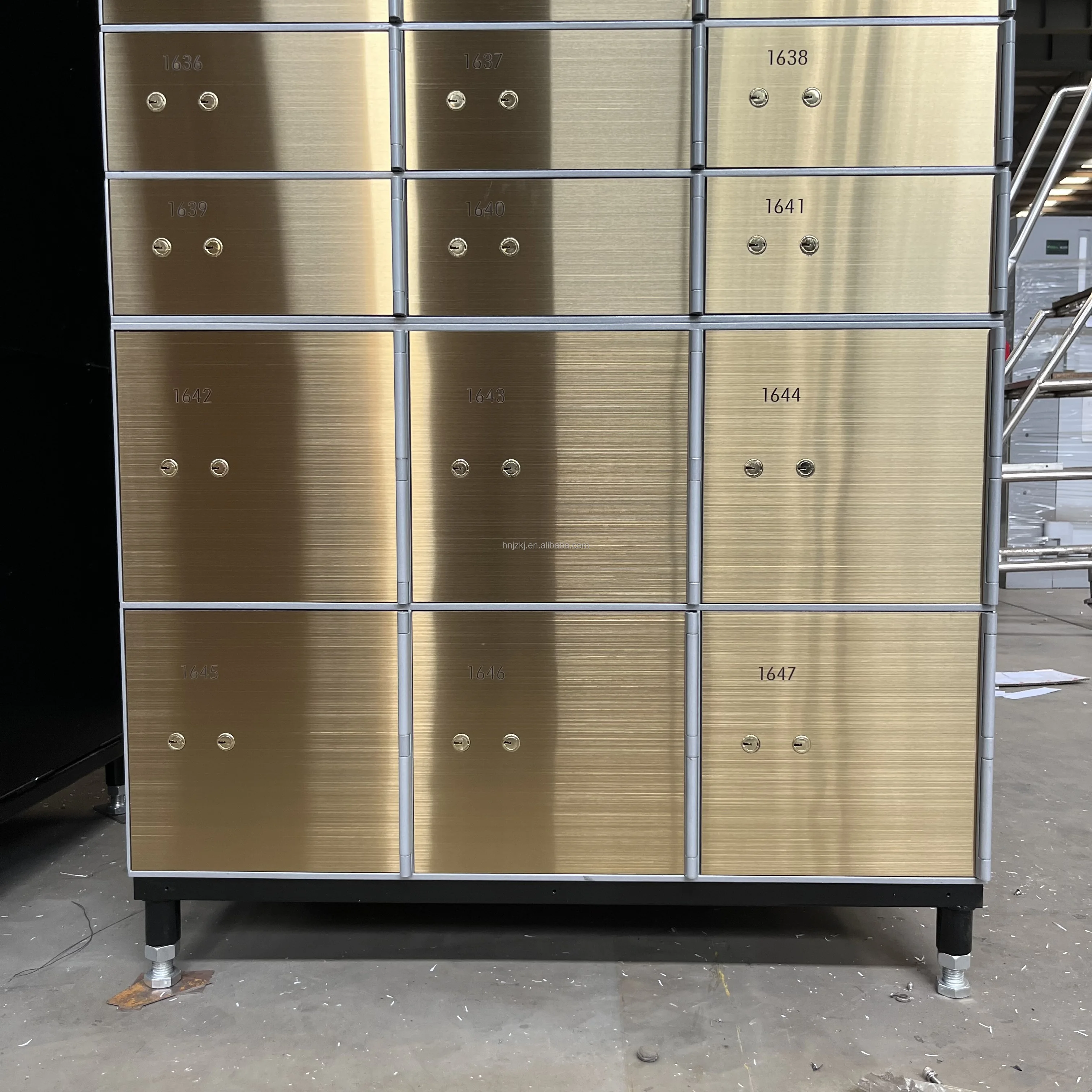 Hotel and bank ODM/OEM manufacturers' high-security safes with two-key lockers