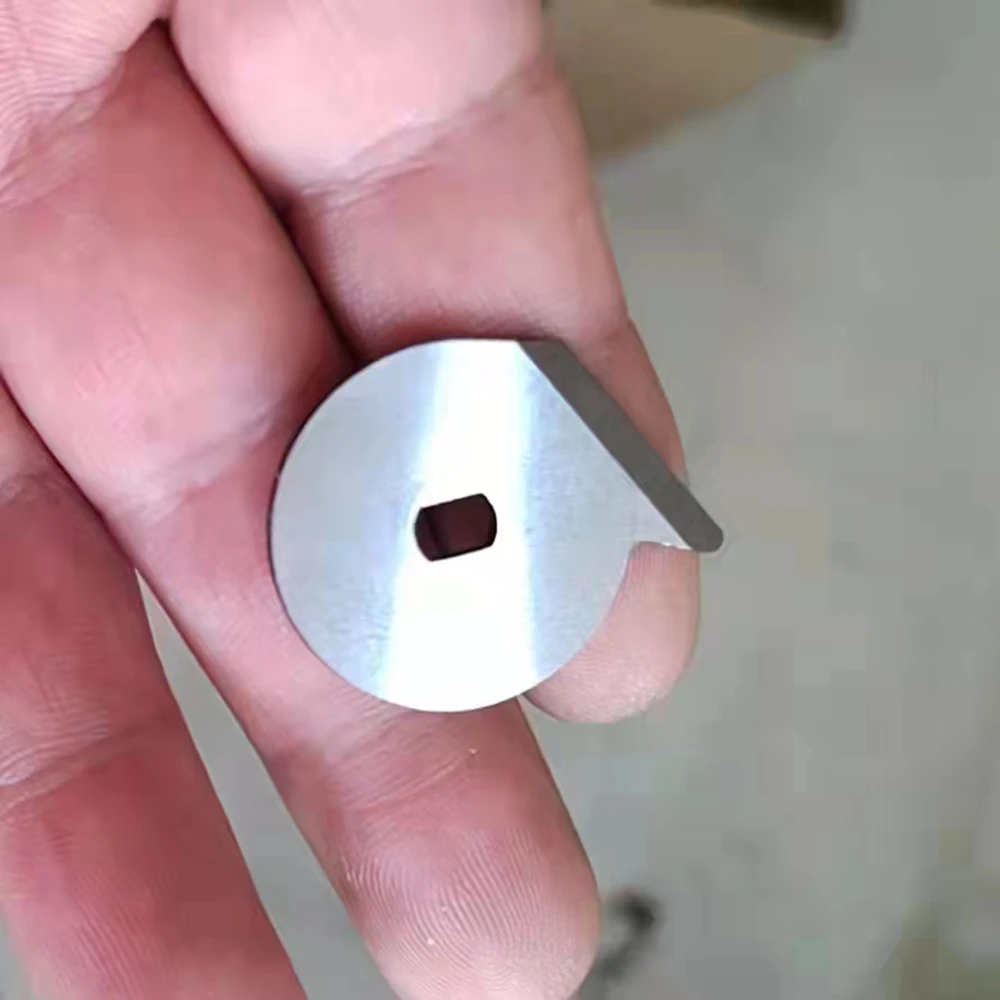 Cut Pile scissor and Loop Pile scissor for AK-III Pneumatic Rug Tufting Gun