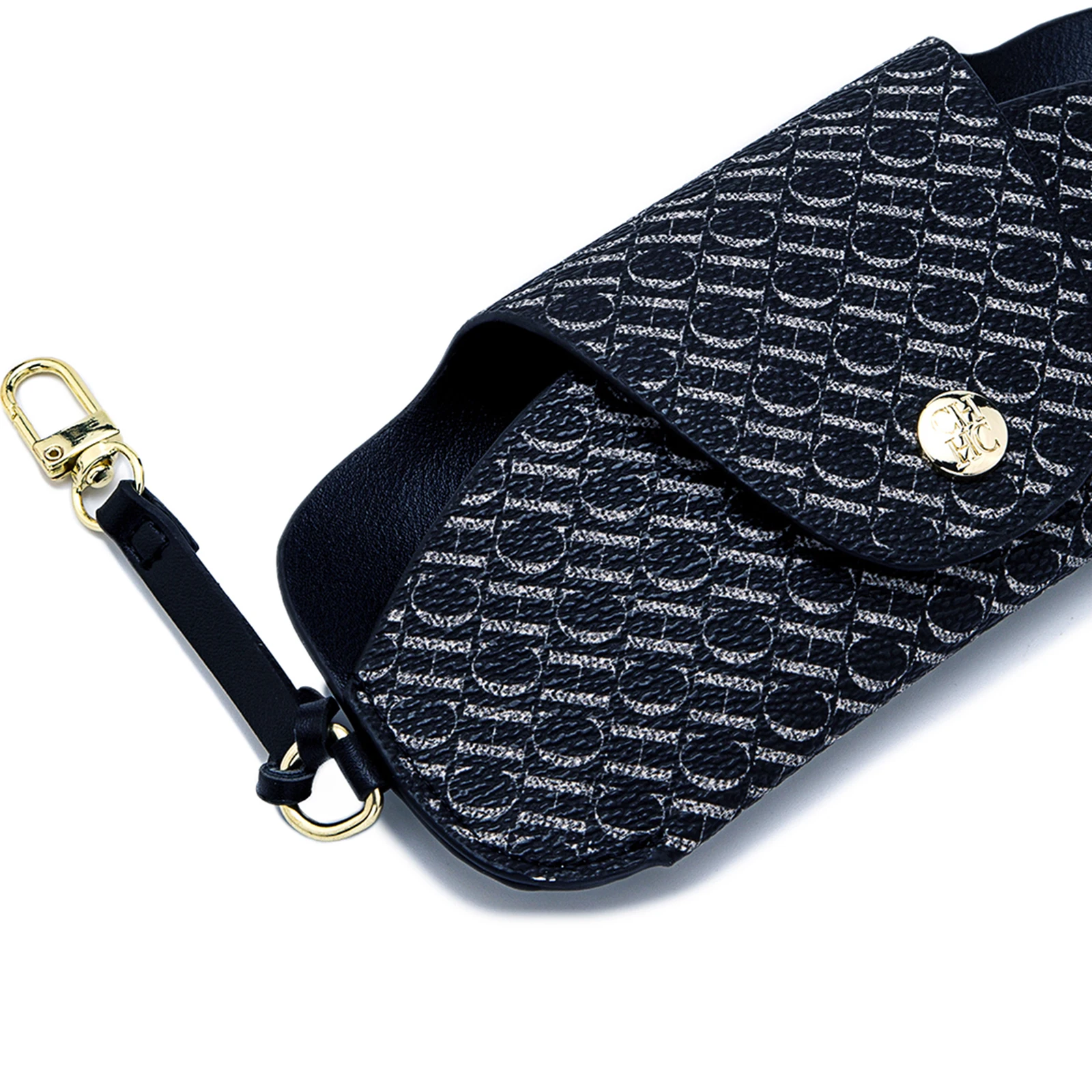 

Trendy Travel-Friendly Sunglasses Holder Waterproof Faux Leather Compact Design For Outdoor Events
