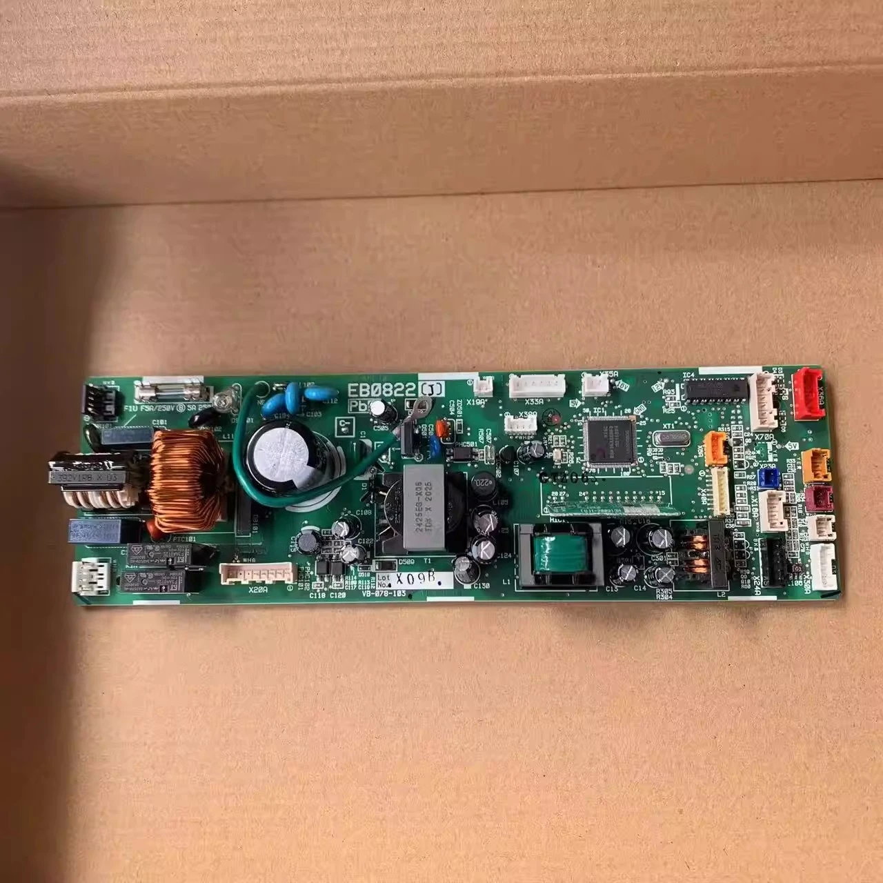 Плата внутреннего блока для потолочного кондиционера Daikin EB0822 FJFP28LVC FZFP36LV FJFP90LVC