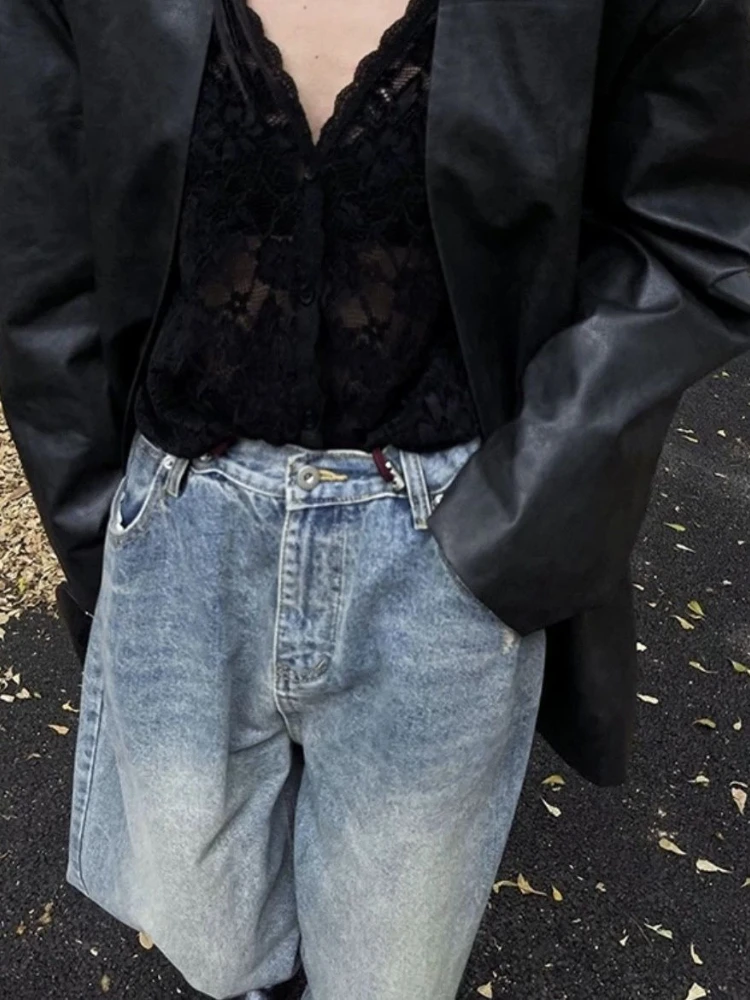 Élégant évider dentelle Blouses femmes Sexy doux à manches longues Blouses Mujer hauts voir à travers la mode été chemises noires