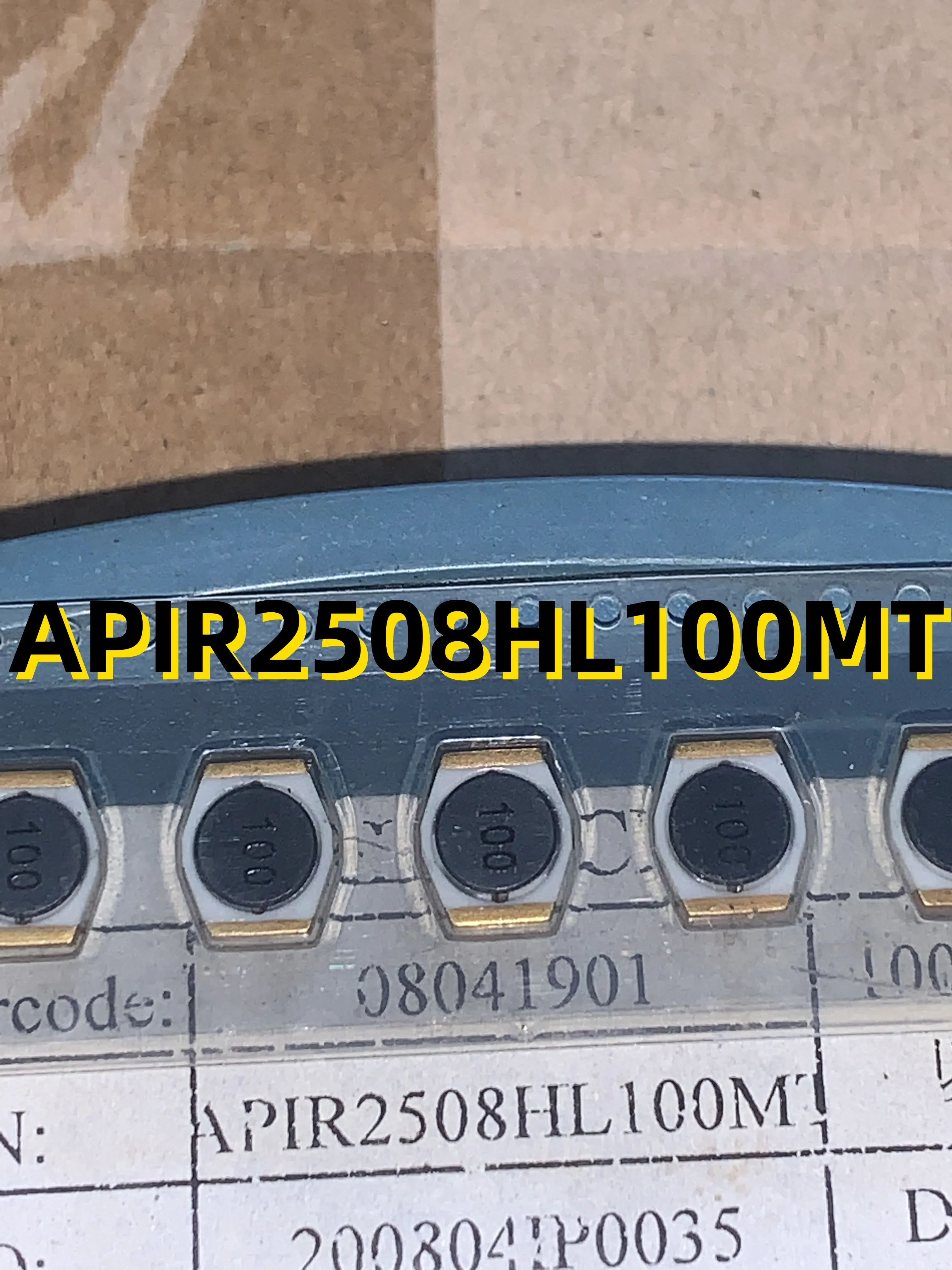 

Совершенно новый оригинальный комплект из 10 шт. APIR2508HL100MT