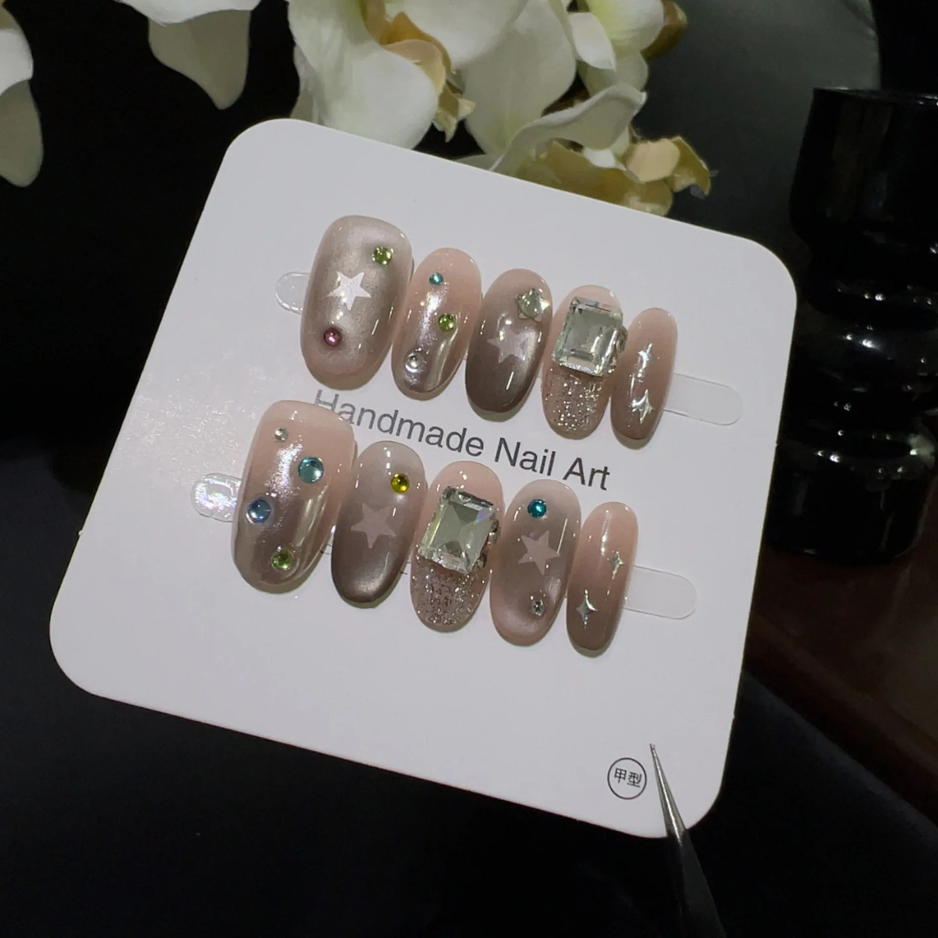 

10pcs Handmade Short Oval Press On Nails Cat's Eye Gradient Shiny Rhinestone Star Decor False Nails Ins Fake Nail Manicure Girls