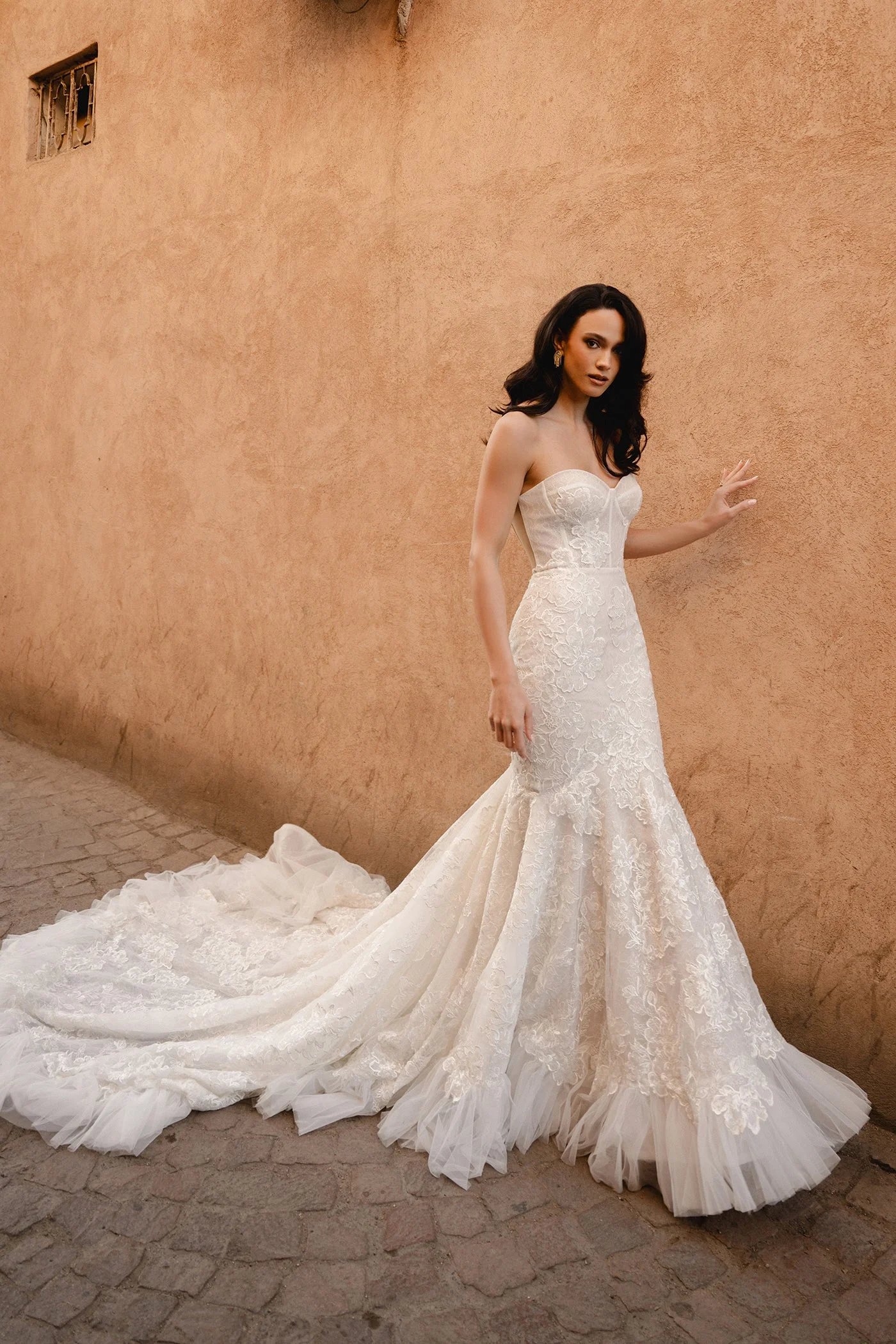 

2025 Women's Customized Strapless Heart-Shaped Collar Lace Fishtail Dress Backless Design Hem Splicing Exposed Tail