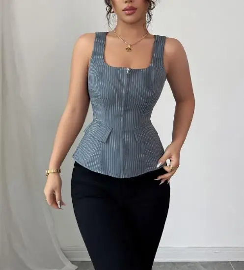 

Top Women 2025 Summer New Elegant and Sophisticated Temperament Striped Square Neck Sleeveless Casual Zipper Vest Top