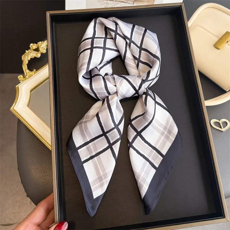 70cm Karierter Seidenschal für Damen, Weicher Satin-Schal, Hijab, Halstuch, Haarband, Modisches Wickeltuch, Bandana