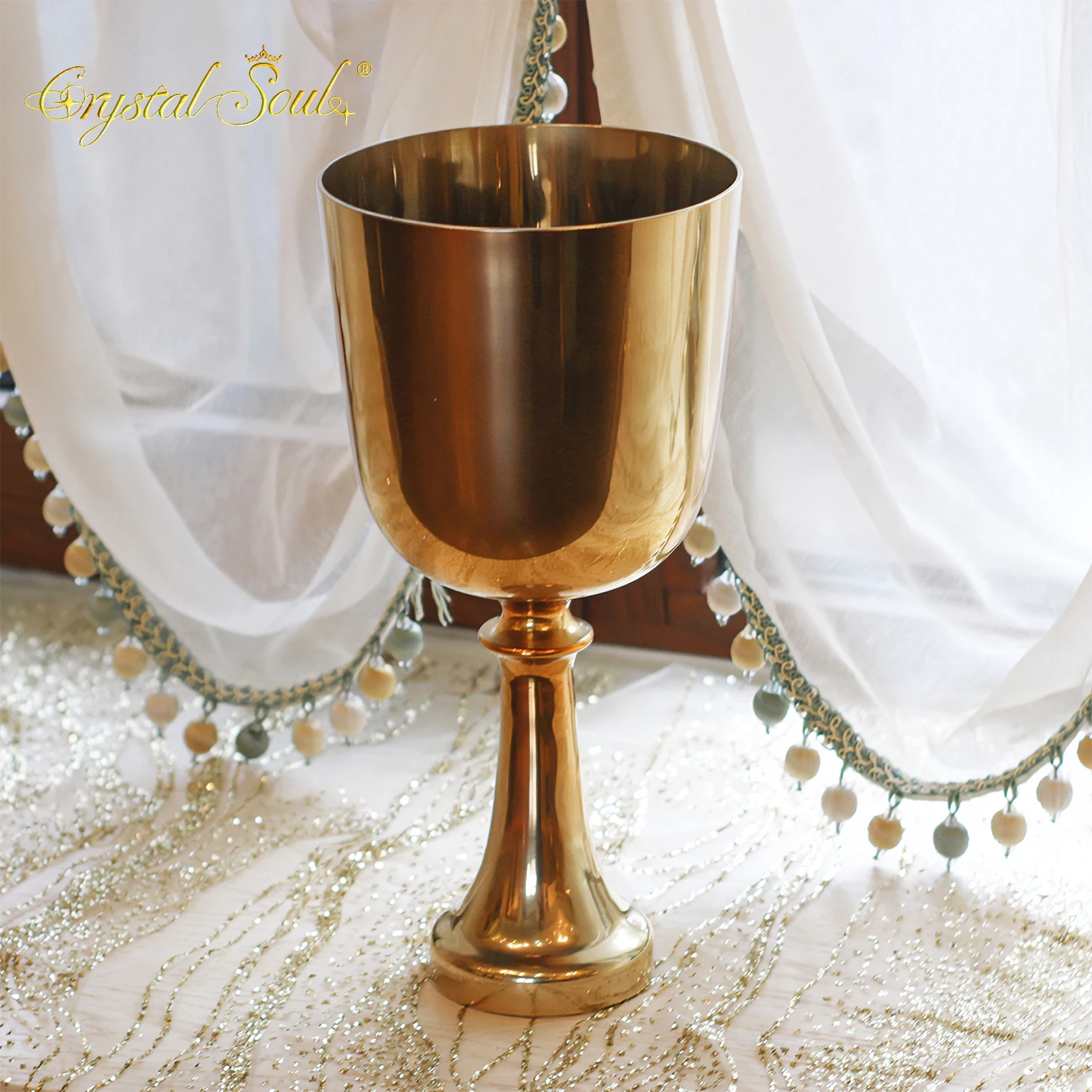 

Кристаллическая поющая чаша Crystal Soul 6,5 дюйма, 432 Гц, D, высококачественная, новая, золотая, в стиле алхимического кубка