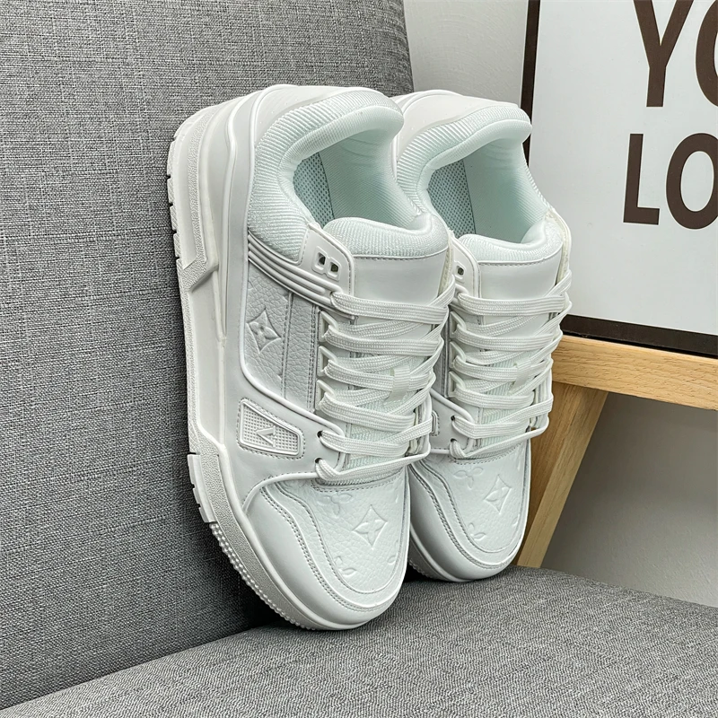 Stay Cool: nuove scarpe da uomo in mesh: alla moda, traspiranti, comode e comode, adatte per la corsa