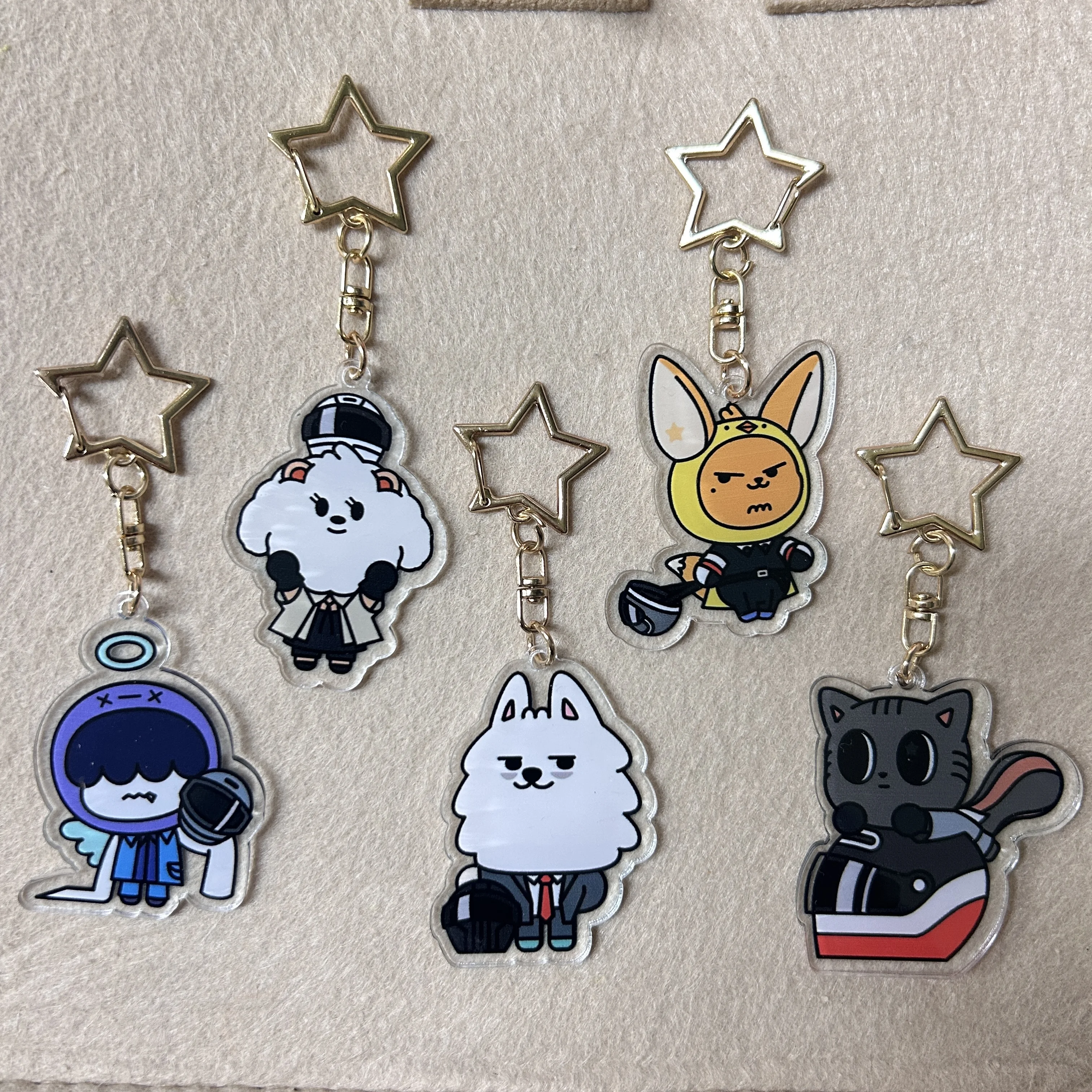 Kpop Idols Yeonjun Soobin Keychain 5PCS/Set Cartoon Acrylic Carabiner Key Ring Bag Pendant HueNingKai Taehyun Beomgyu Fans Gift