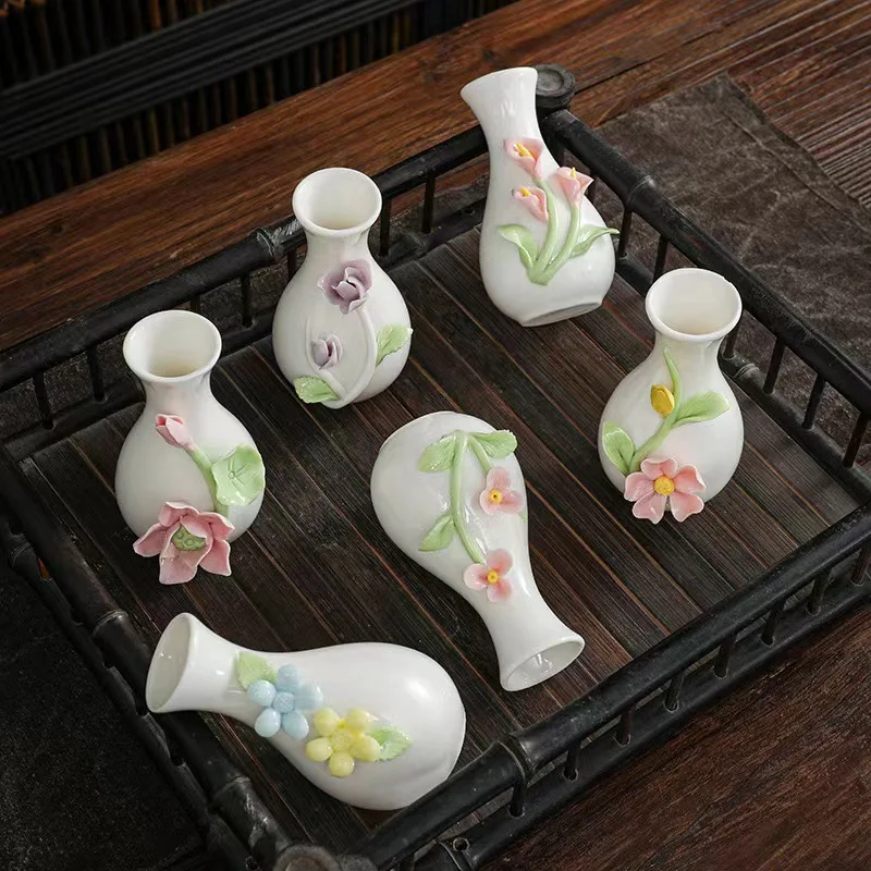 New Chinese Style Handmade Ceramic Mini Vase Exquisite Simple Hand Pinched Flower Vase Elegant Home Desktop Decoration Ornament