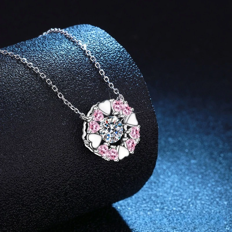 Moissanite Platinum PT950 18K Gold Dynamic and Beating Heart Necklace Love Surrounding Pendant Necklace Valentine's Day Gift