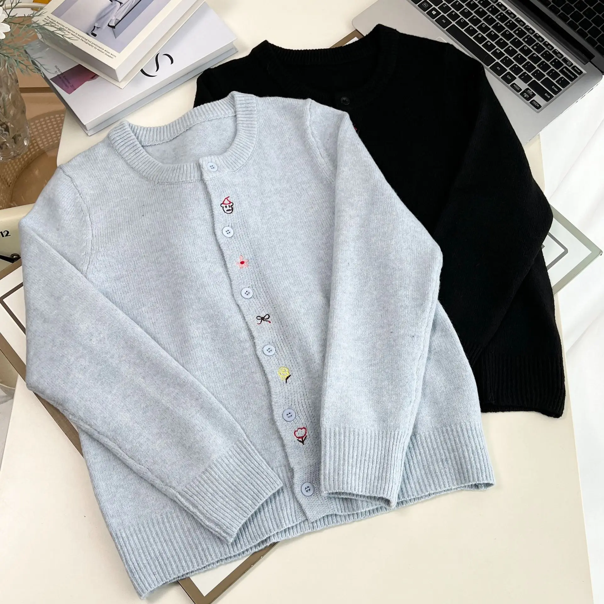 XXXL Fashion Plus Size Women's Sweater Cardigan New Autumn 2025 Simple Placket Embroidered Knitted Jumpers 3507 view 2