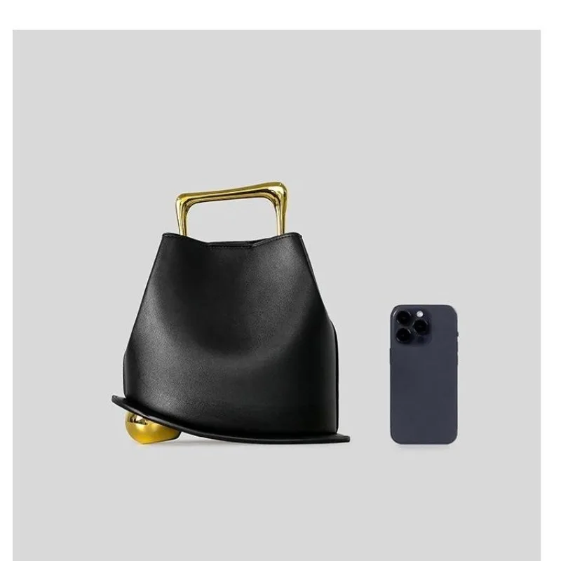 Cross-border Fashion Portable Irregular Bucket 2026 New Women's Handbag Texture Shoulder Messenger Bag  Temperament Commuting