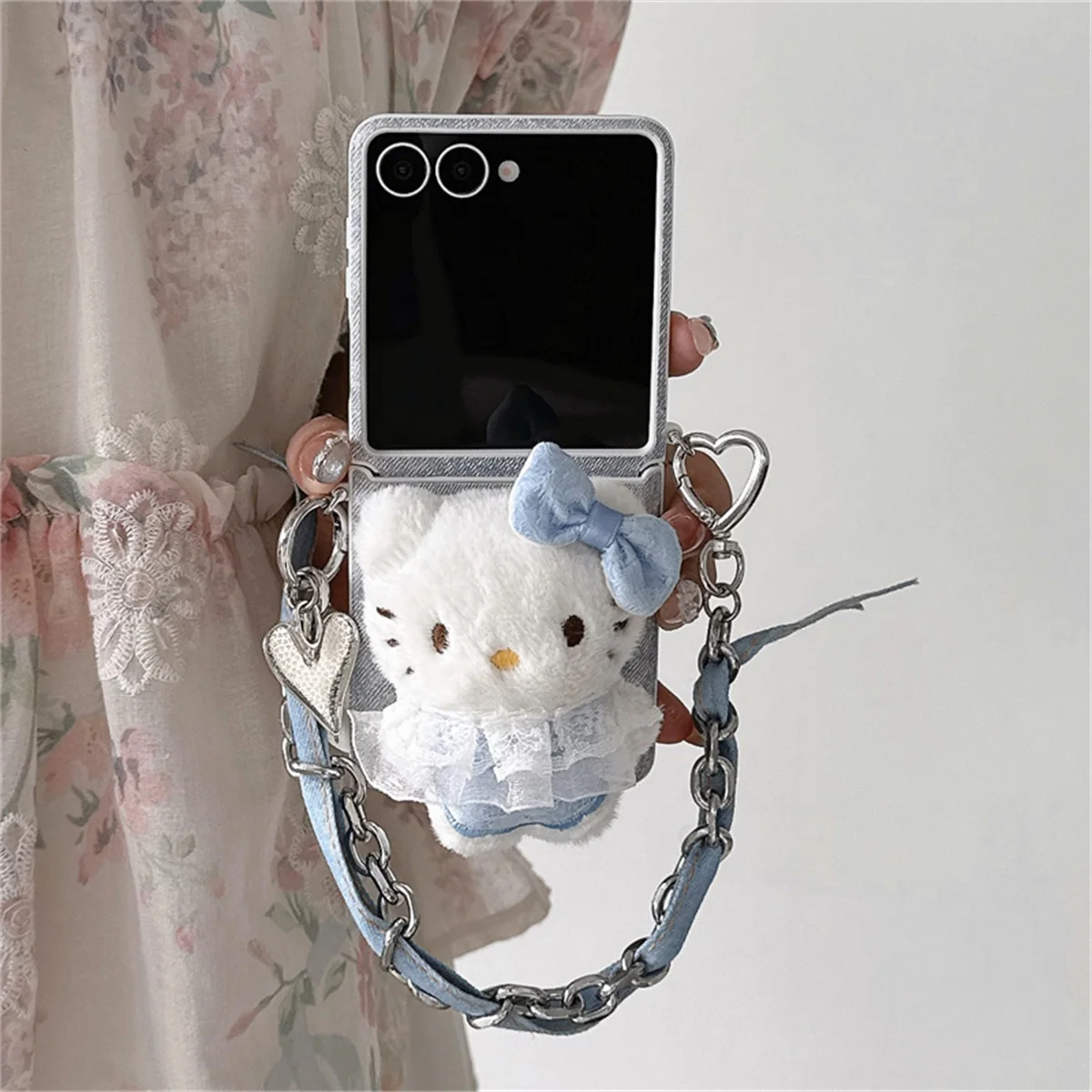 

Fashion Leather Magnetic Phone Case For Samsung Galaxy Z Flip 7 6 5 ZFlip6 ZFlip5 Cover with Magsafe Hellokitty Stand Cases