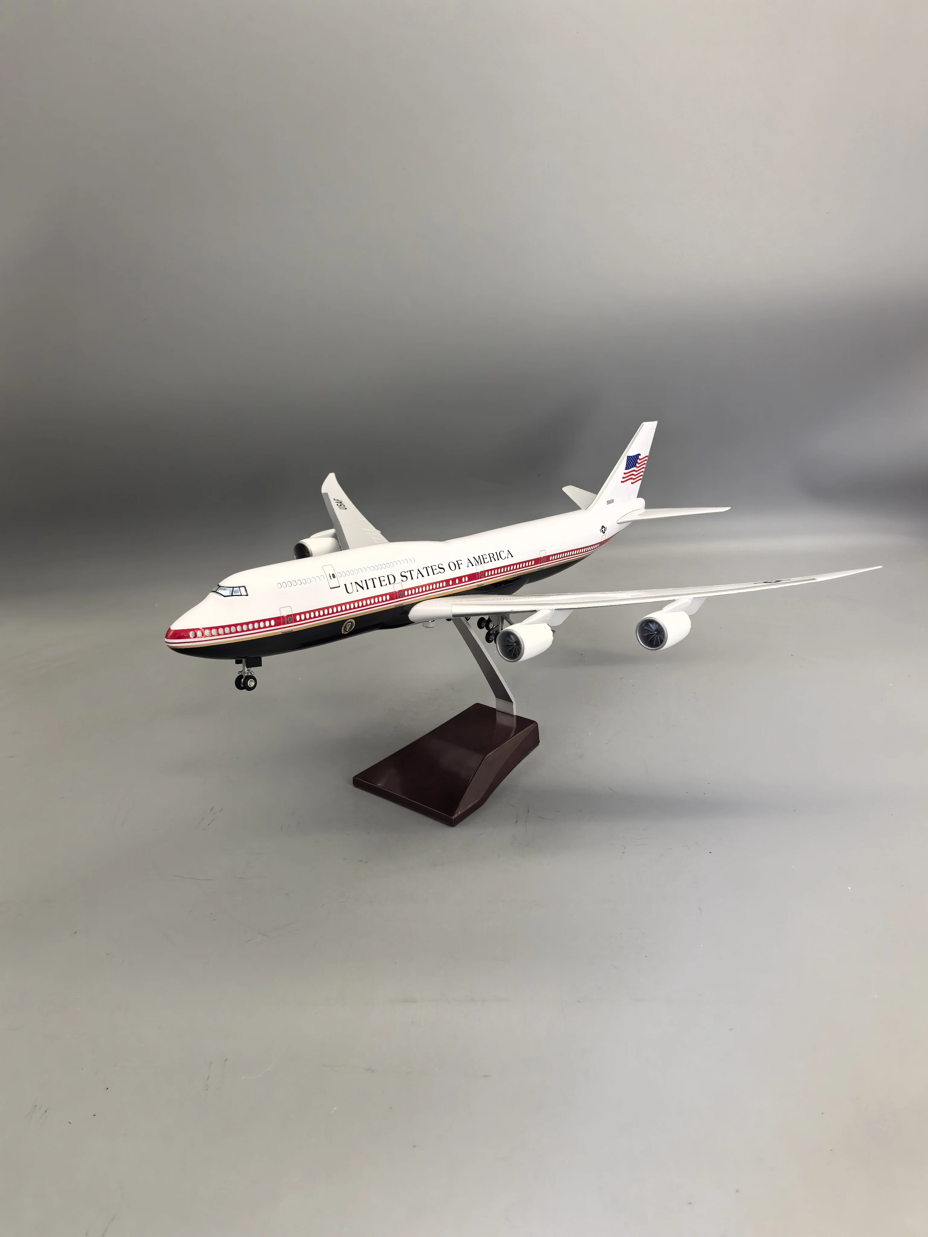 747 Miniature Airplane Model B747-8 US Air Force 47CM Scale 18.5 Inches Length Model Planes Collections And Displays Resin