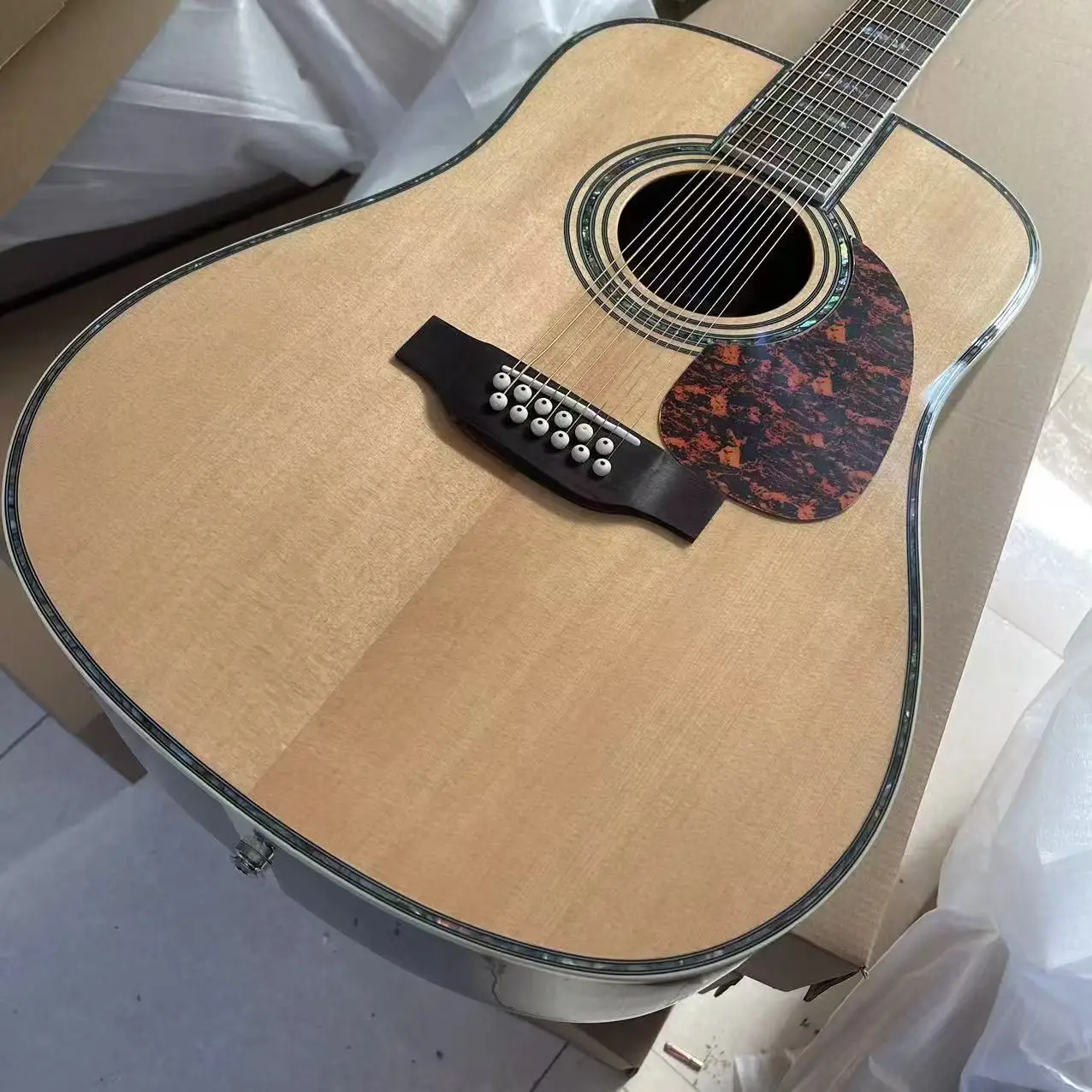 D45 Series Solid Wood Profile Acoustic Guitar, 12 Strings, 41