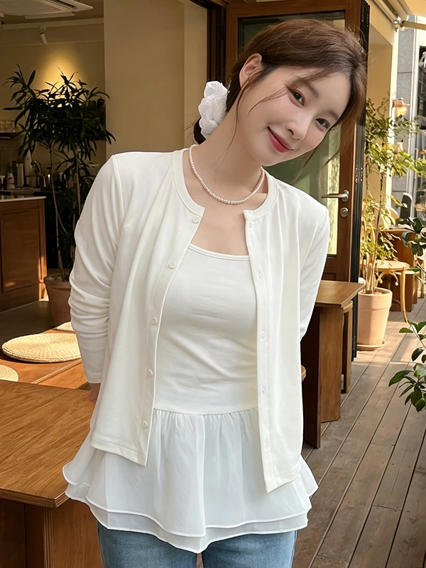 Spring Summer 2026 White round Neck Long Sleeve Blouse And Vest Two Piece Set Women's Fashion Collection Leaf  Detail - view 5