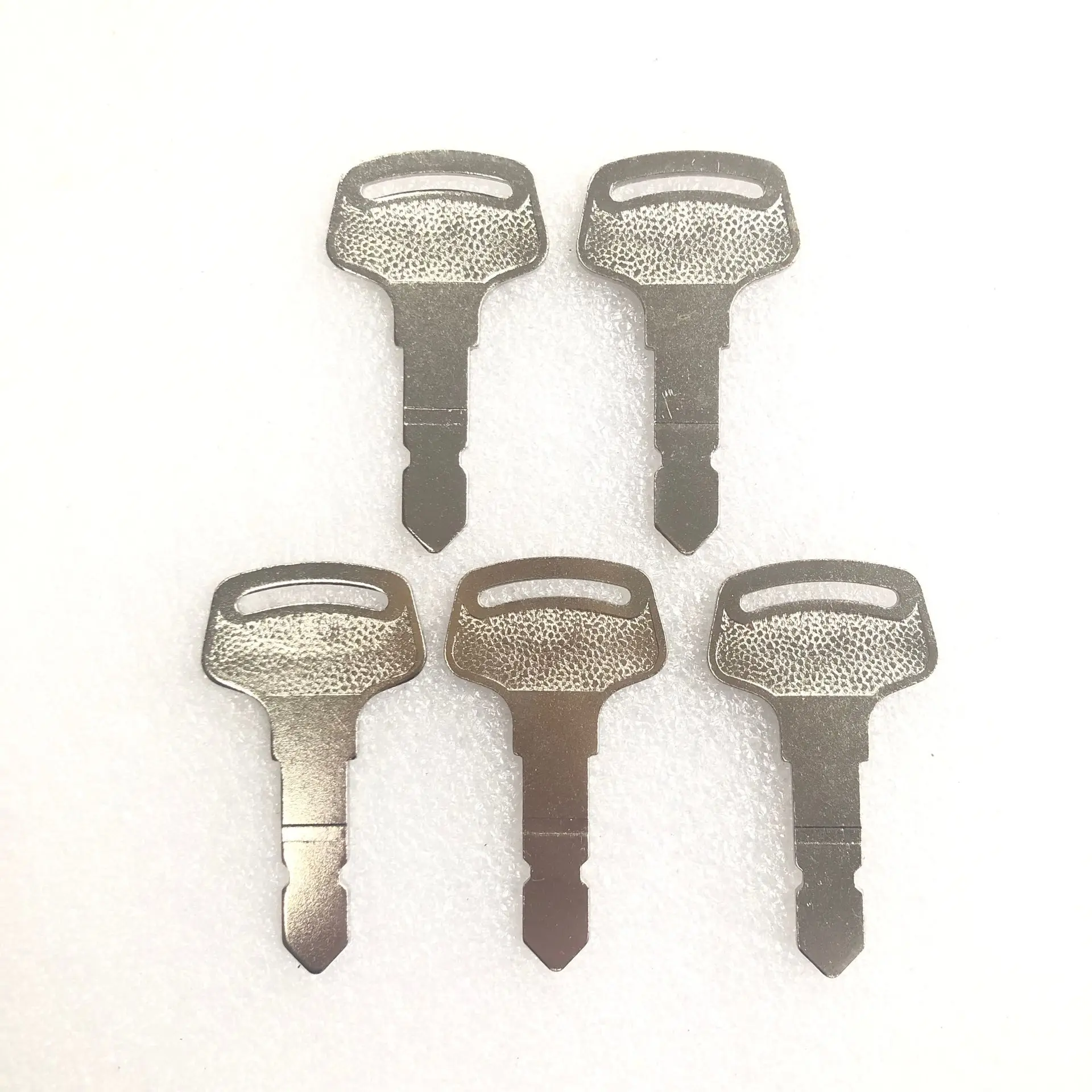 5 Pcs 63700 Tractor Replace Key For Case New Holland Kubota B Series 6C040-55432 15248-63700