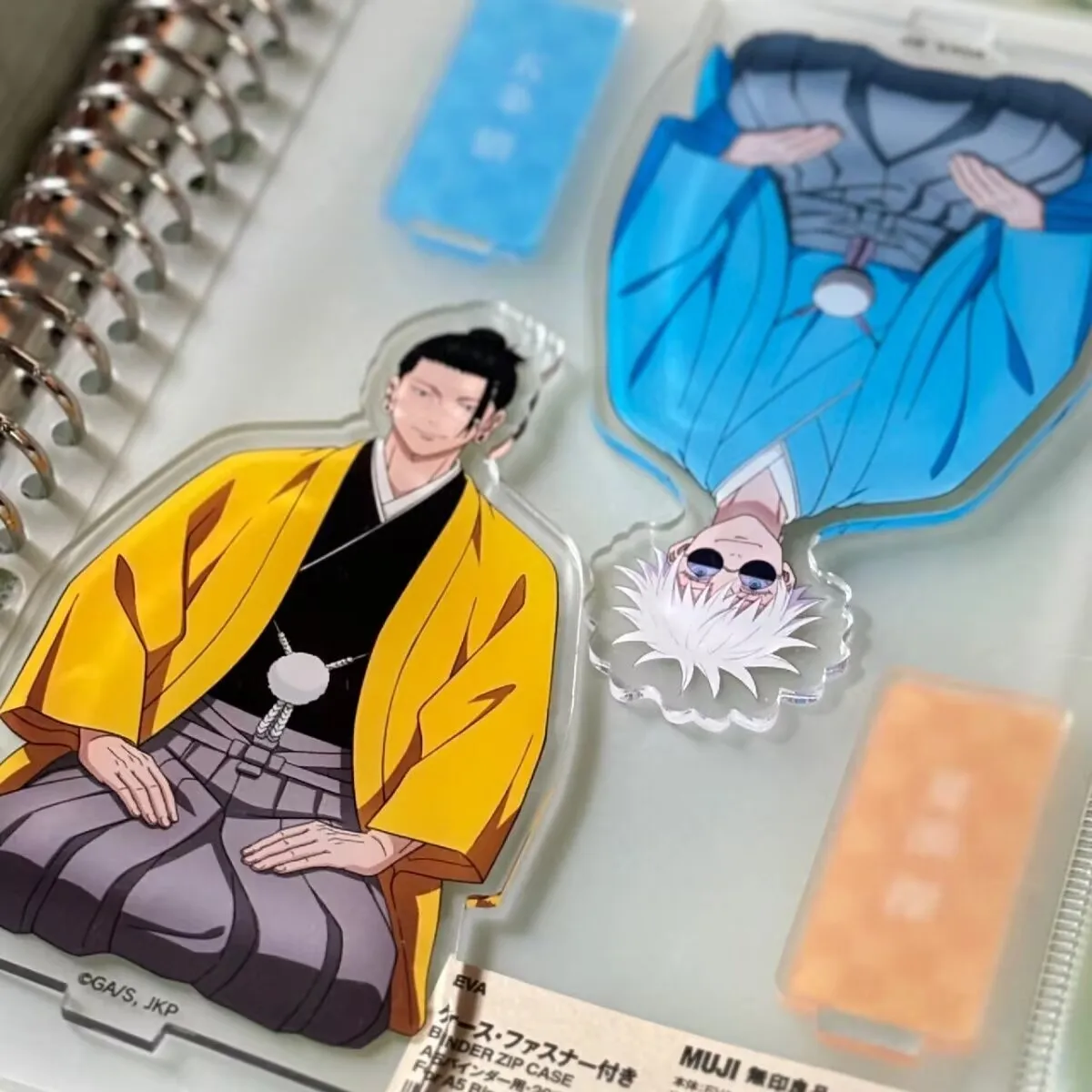 Estandees acrílicos e enfeites de mesa com as revelações do arco de "Jujutsu Kaisen" e "Gojo Satoru Yuki" Sinal permanente