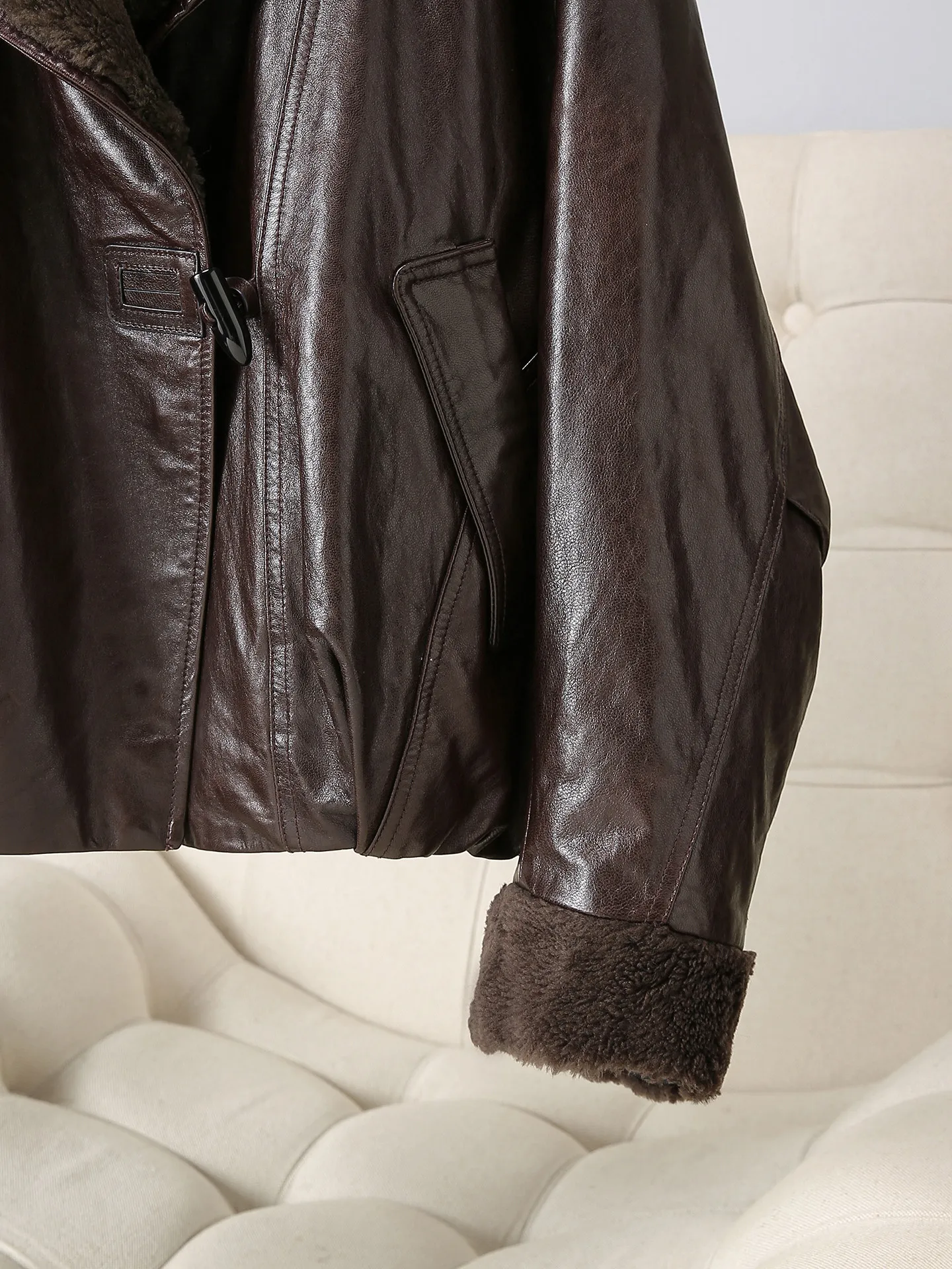 海寧レザージャケット グースダウンジャケット ファー一体型 ファーウールカラー レディース ショート丈 オイルワックスシープスキンジャケット