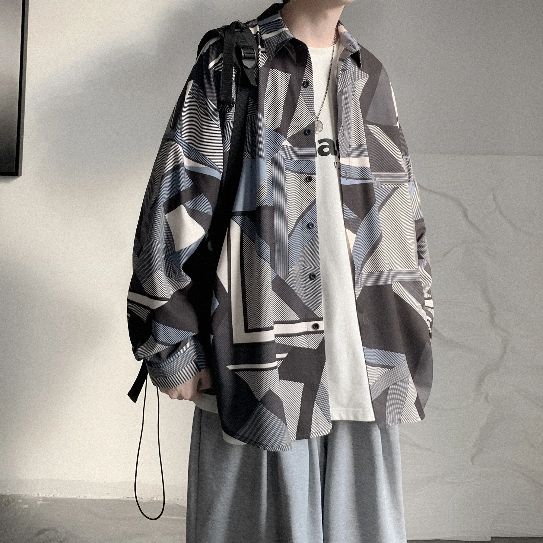 

Long Sleeve Men's Shirt Vintage Hong Kong Style Handsome Design Spring Top Boy's Loose Fit Shirt Youthful Trend Splice