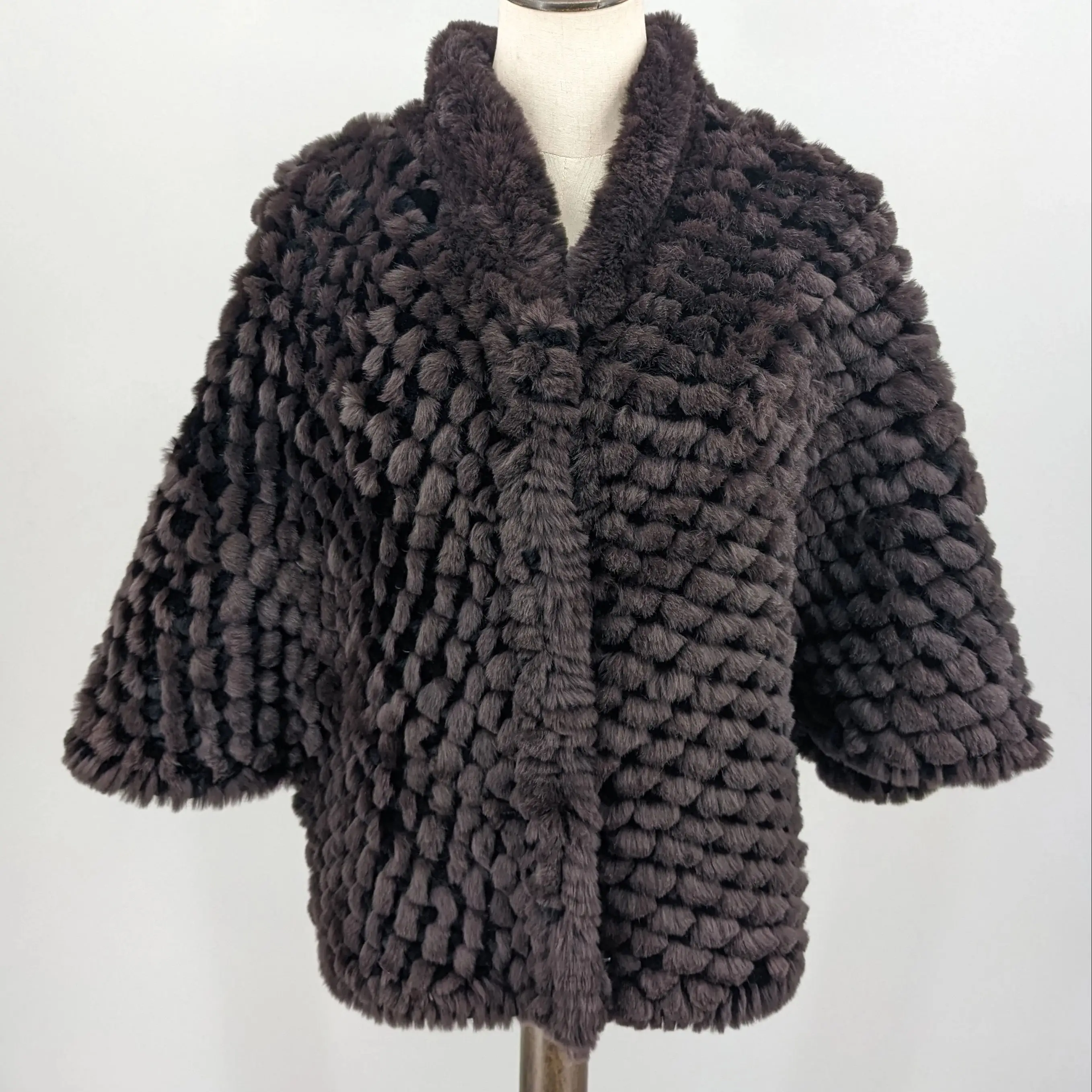 니트 리얼 래빗퍼 반팔 코트 250204