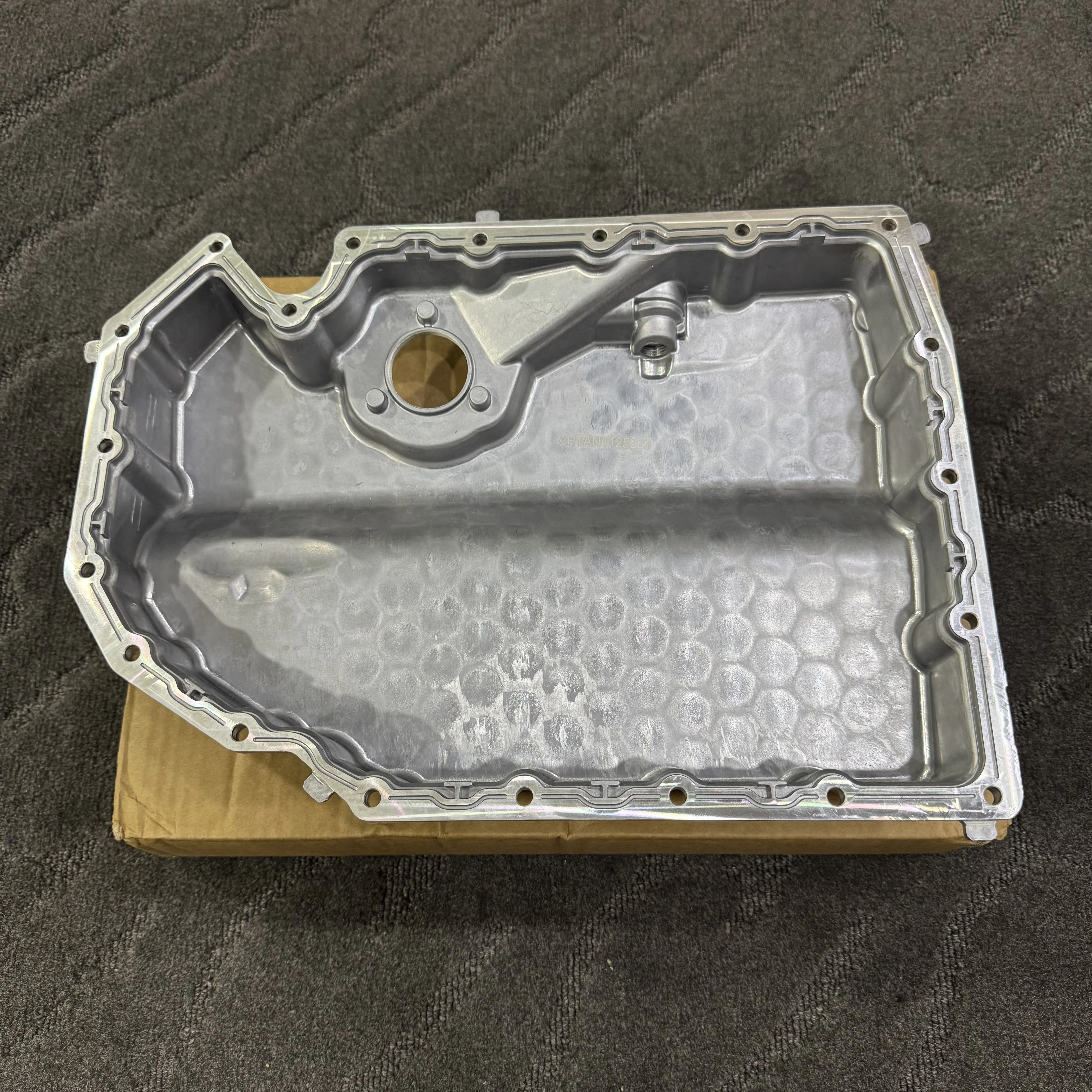 06K103600R Verbesserte Aluminium-Motorölwanne für VW Golf 7 GTI R Audi A3 8V S3 TT Q3 EA888 Gen3 1.8T 2.0T Ersatz für 06K103600D – Detail 1