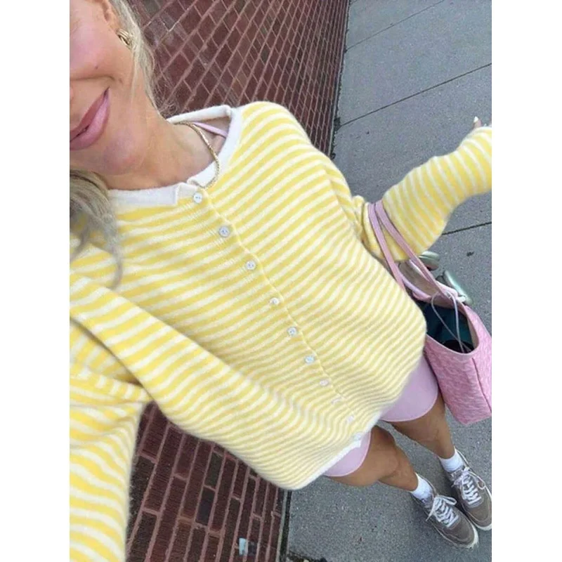 

Striped Knit Cardigan Women's Open-Shirt Style Spring 2026 Fashion Ladies' Premium Knitted Sweater H 40368 Cross-Border
