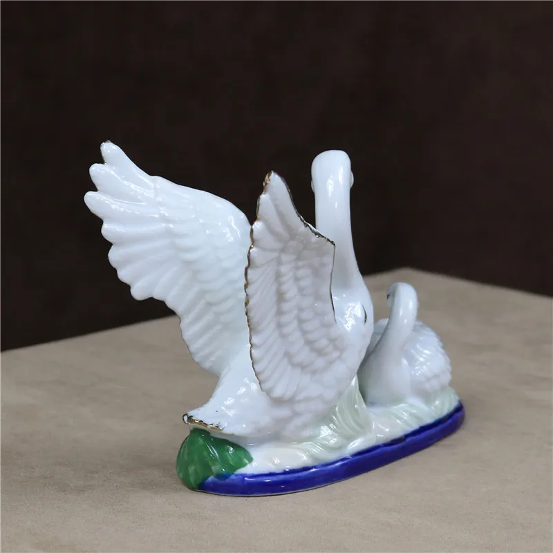 Imagem -03 - Porcelana Amantes Swan Miniatura Casal Estátua Ornamento de Cerâmica Decoração do Casamento Presente do Dia dos Namorados Acessórios Artesanais