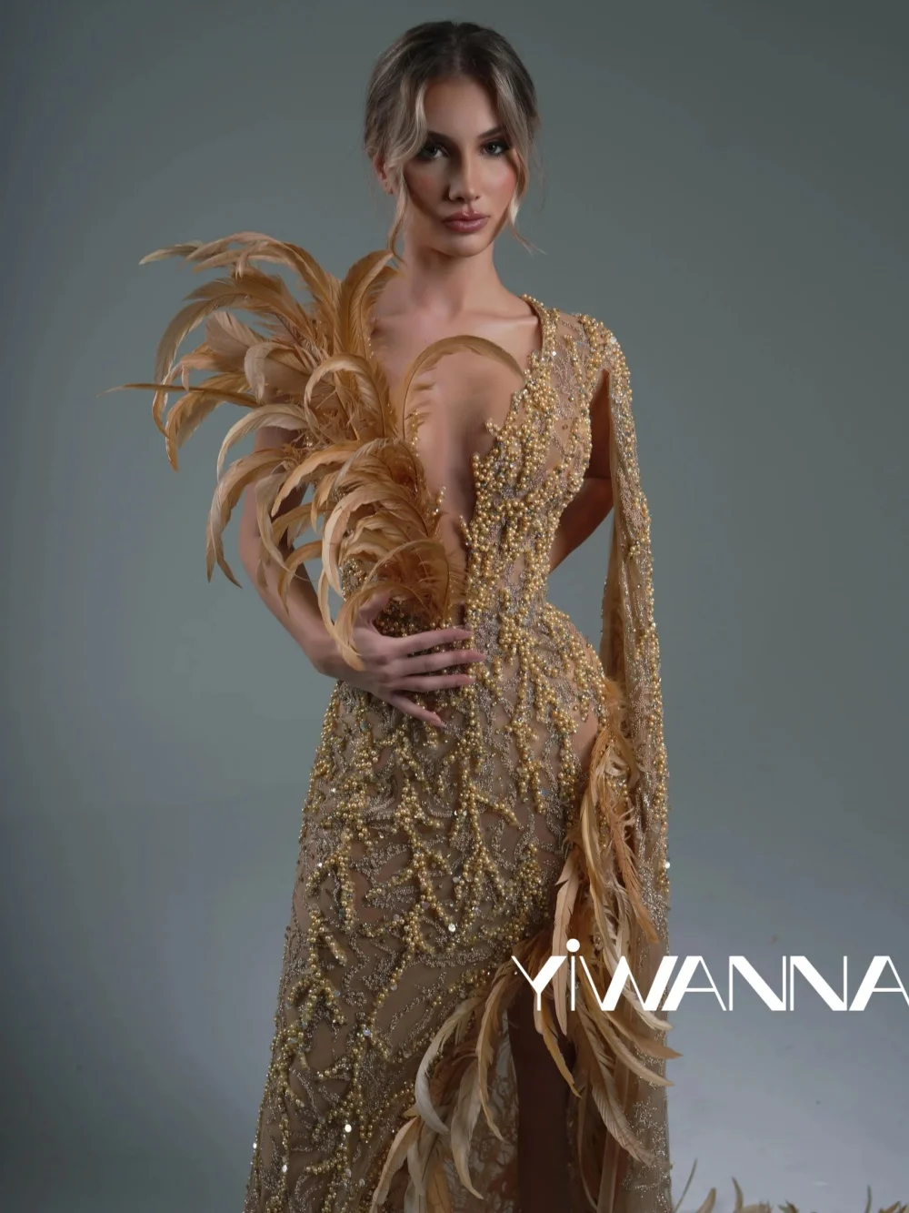 

New Golden Pearls Feathers Evening Dress Deep Vneck Cape Sleeve Wedding Party Gown Customized Elegant Opulent Prom Dresses