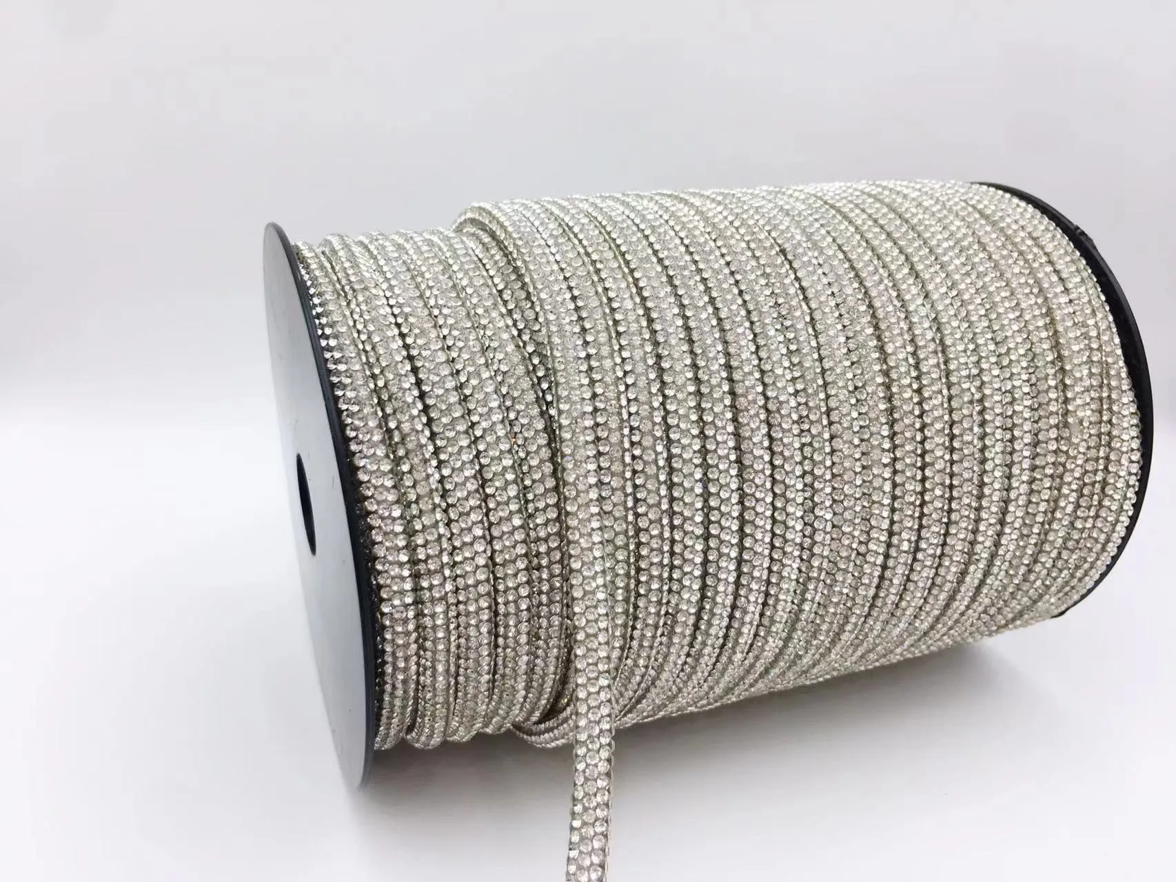 50 yards 4mm Kristal Strass Koord Trim Glas Diamant Touw DIY Naaien Voor Kleding Schoenen Tassen Trouwjurk kostuum Decoratie