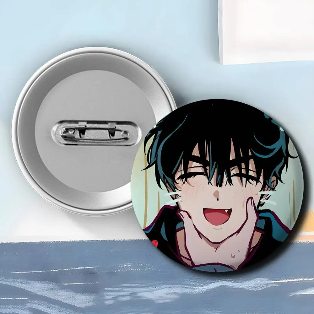 Alien Stage Anime Blechabzeichen 58mm Runde Brosche Ivan Till Mizi Luka Yu Sua Button Pin Rucksack-Deko Fan-Geschenk – Detail 2