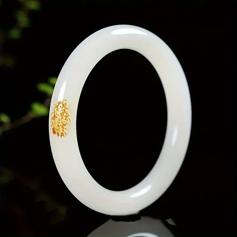 

Elegant and Stylish White Natural Bracelet Jewelry