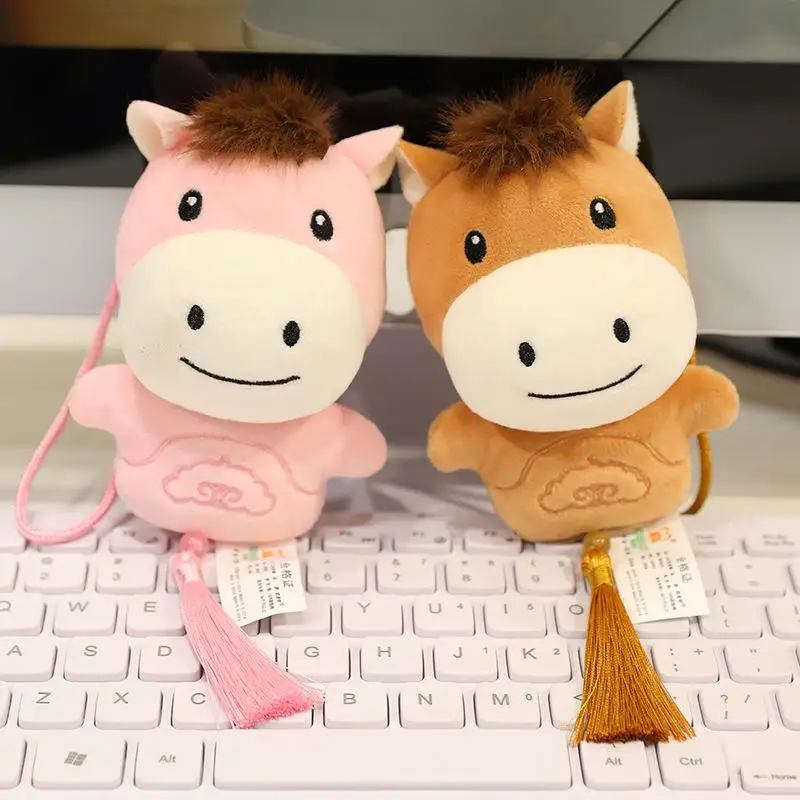 かわいいぬいぐるみポニーのキーホルダー人形。素敵なバッグペンダント。 DIYクラフトデコレーション。女の子への素晴らしい誕生日プレゼント