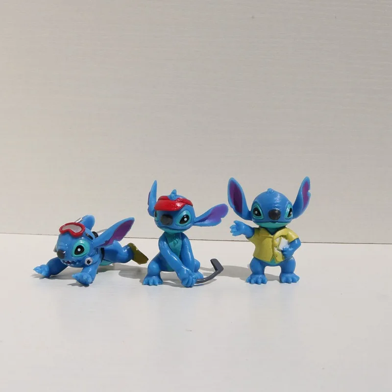 Figurki Stitch z kreskówek, lalki, zabawki, dekoracje do wnętrza samochodu, na biurko, figurki anime, miniatury, ozdoby, akcesoria, prezenty dla dzieci.