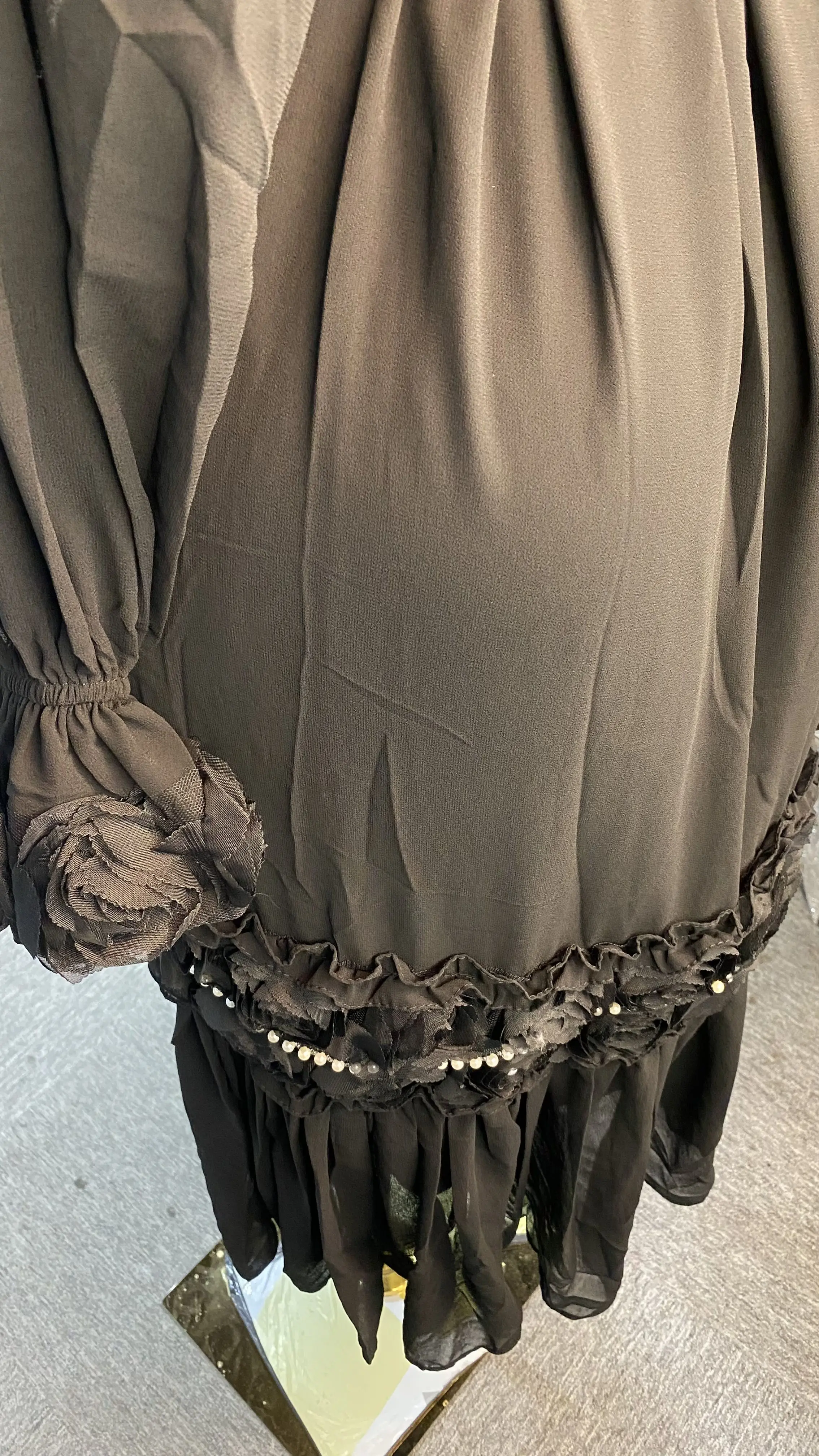 مجموعة خريف 2025: أنيقة، كاجوال، فضفاضة، رقبة على شكل حرف V طويلة مع زينة زهور ثلاثية الأبعاد وديكور.-GZXX072