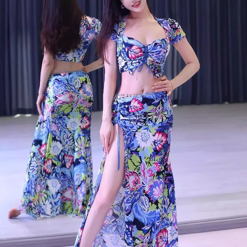 Maßgeschneiderte Bauchtanzkostüme, orientalisches Tanzkleid, blaues Übungskleid zum Binden, bedruckte Oberteile und Schlitzröcke