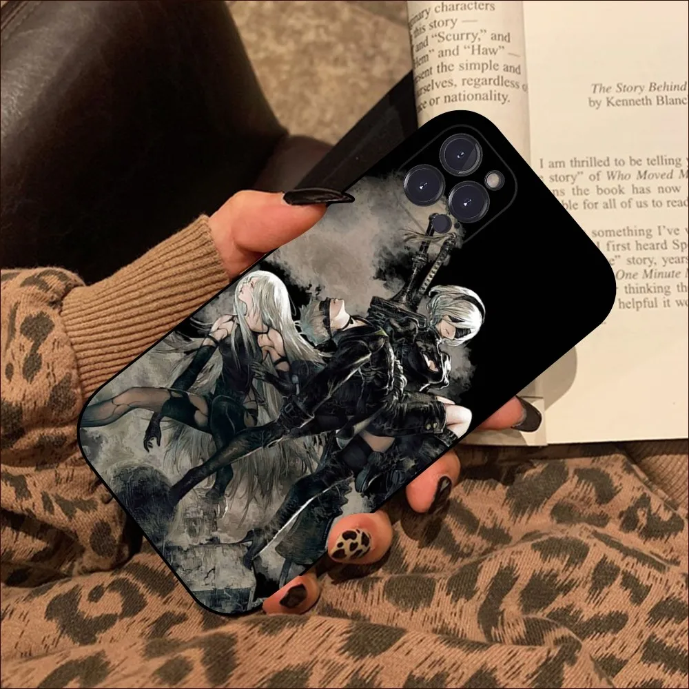 2B Nier Automata Anime Phone Case For iPhone 15 14 11 12 13 Mini Pro XS Max Cover 6 7 8 Plus X XR SE 2020 Funda Shell