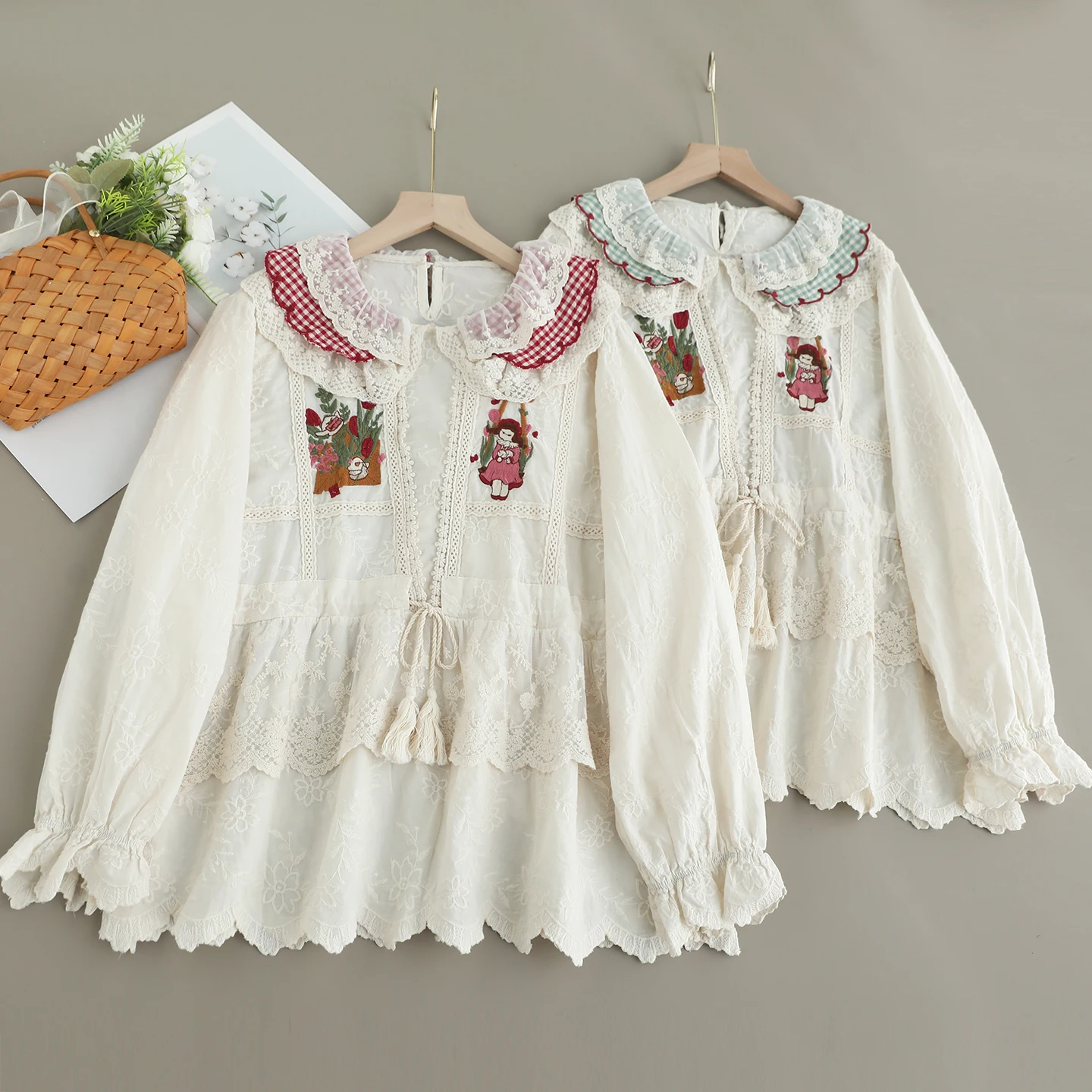 

Японская милая хлопковая рубашка в клетку с вышивкой «Морі» для девочек, женская осенняя повседневная блузка с воротником Питера Пэна и длинными рукавами