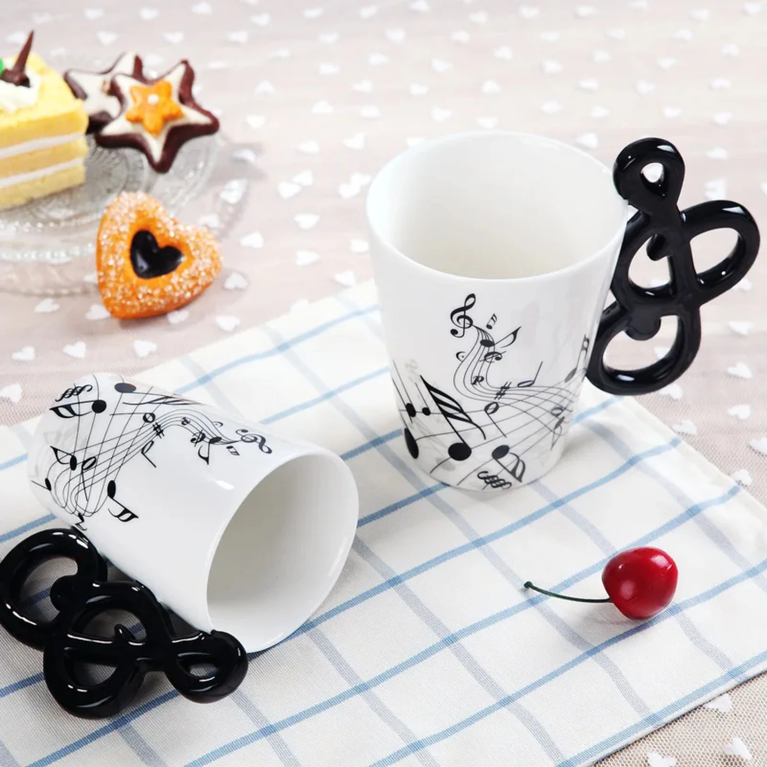 Creative 240ml Ceramic Guitar Violin Style Music Mug, Cute Stave Coffee Tea Milk Cup with Handle - Novelty Gift for Music Lovers